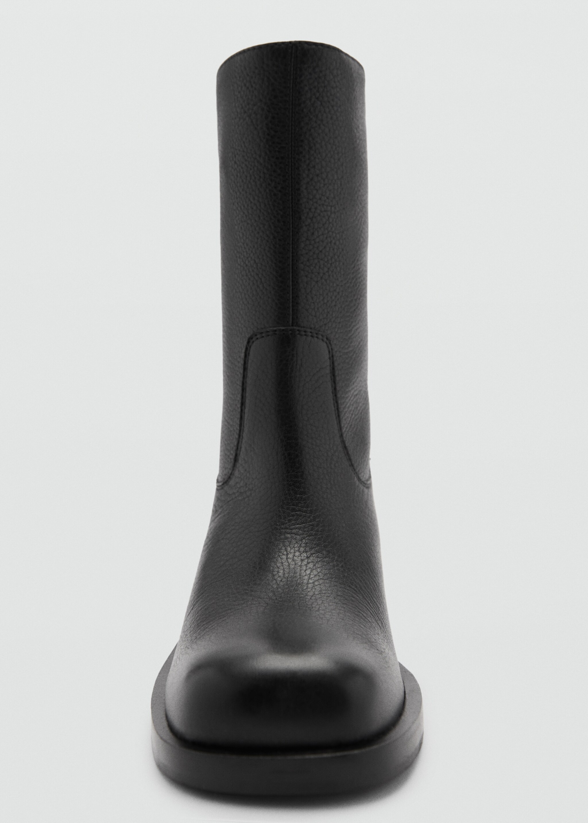 Squared toe leather ankle boots - Details of the article 3