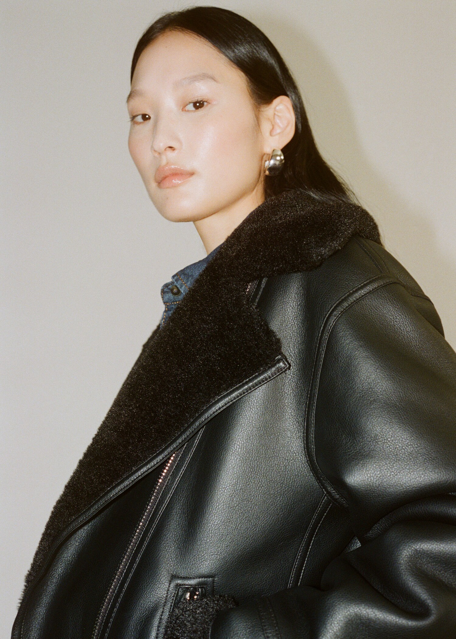 Jacket with shearling-effect lining - Details of the article 6