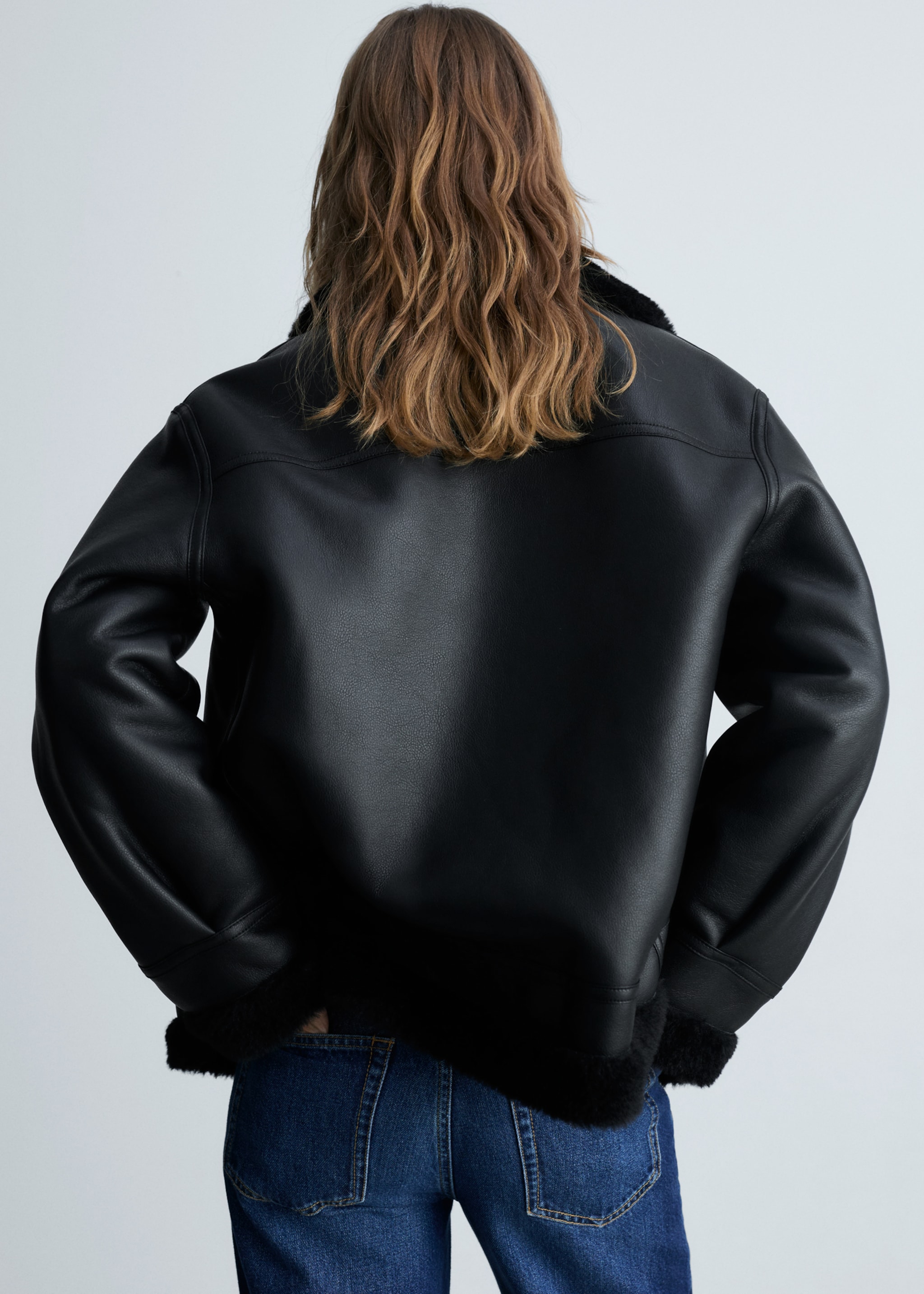 Jacket with shearling-effect lining - Reverse of the article