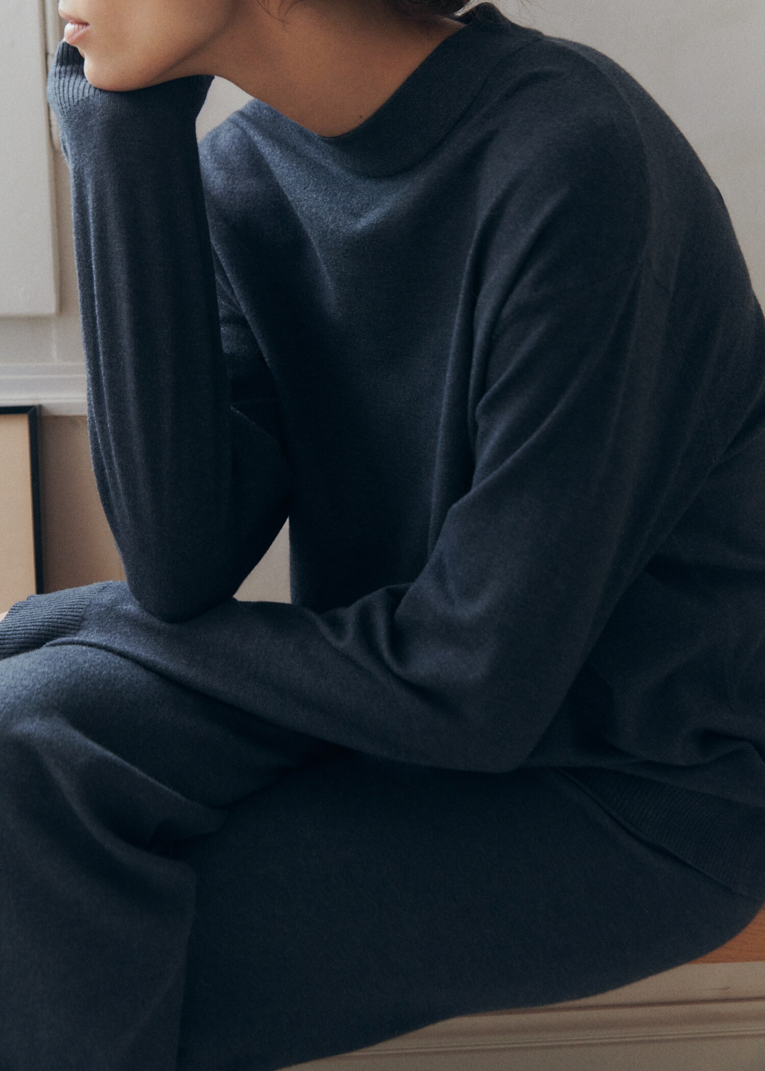 Round-neck knitted sweater - Details of the article 7
