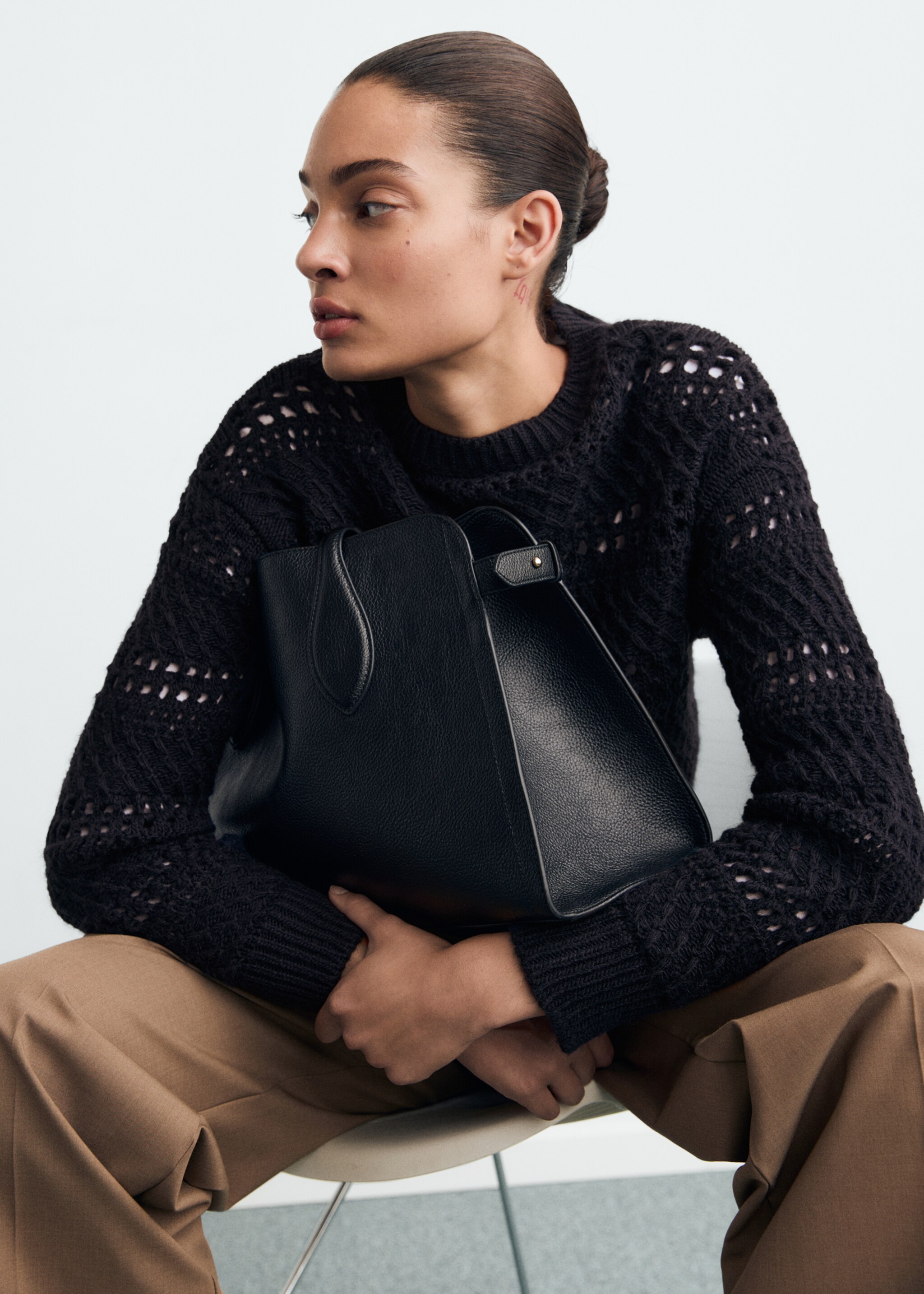 Openwork knit sweater - Details of the article 2, Dark Navy. Ref: 87060452-00.