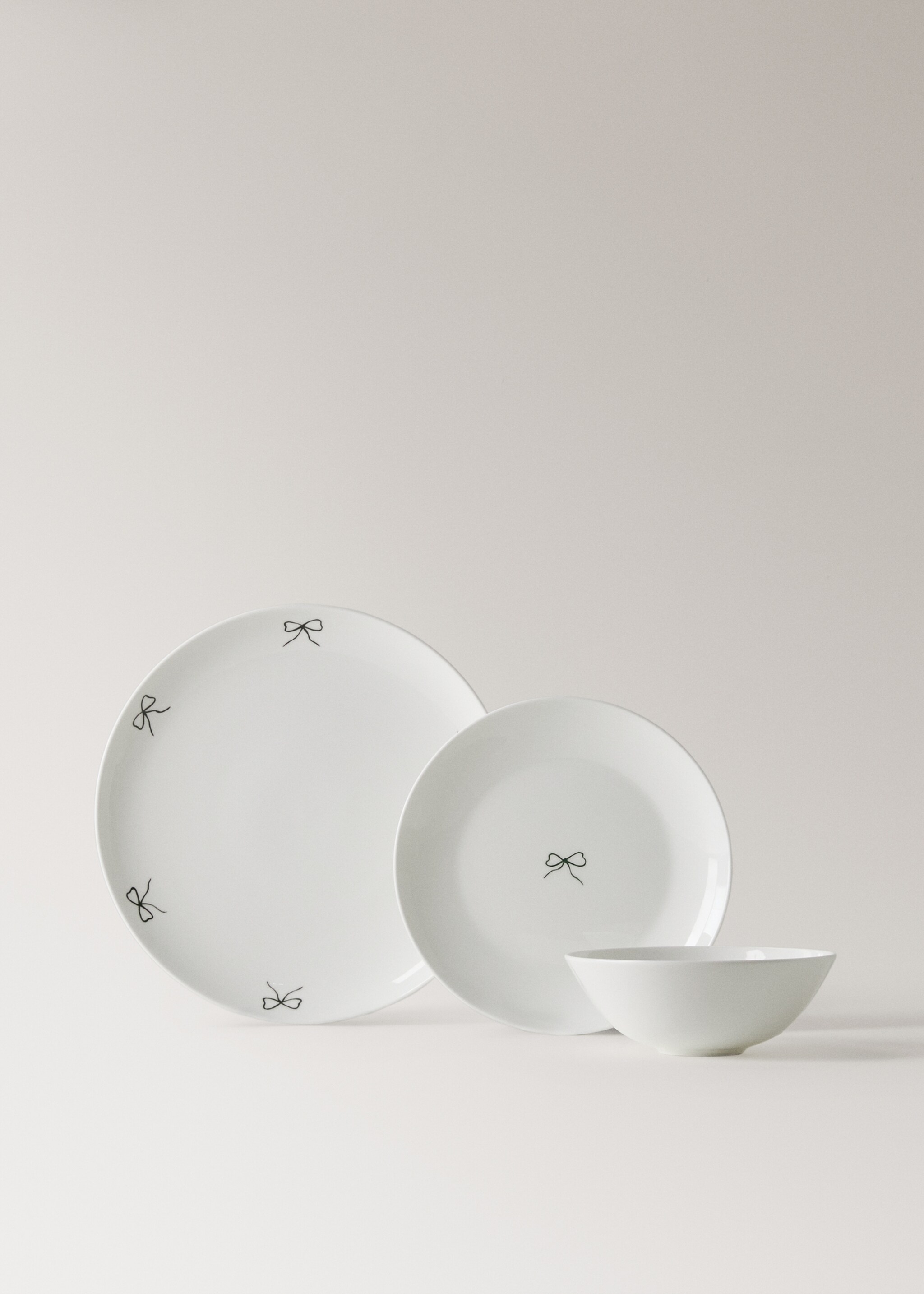 Bone china dessert plate - Details of the article 3, Off White. Ref: 87060459-00.