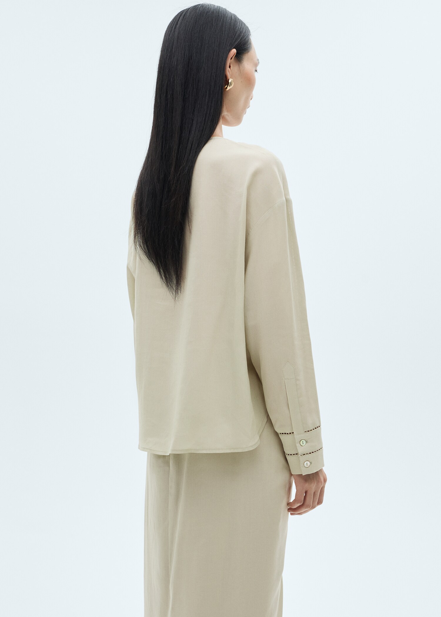 Lyocell blouse with openwork details - Reverse of the article
