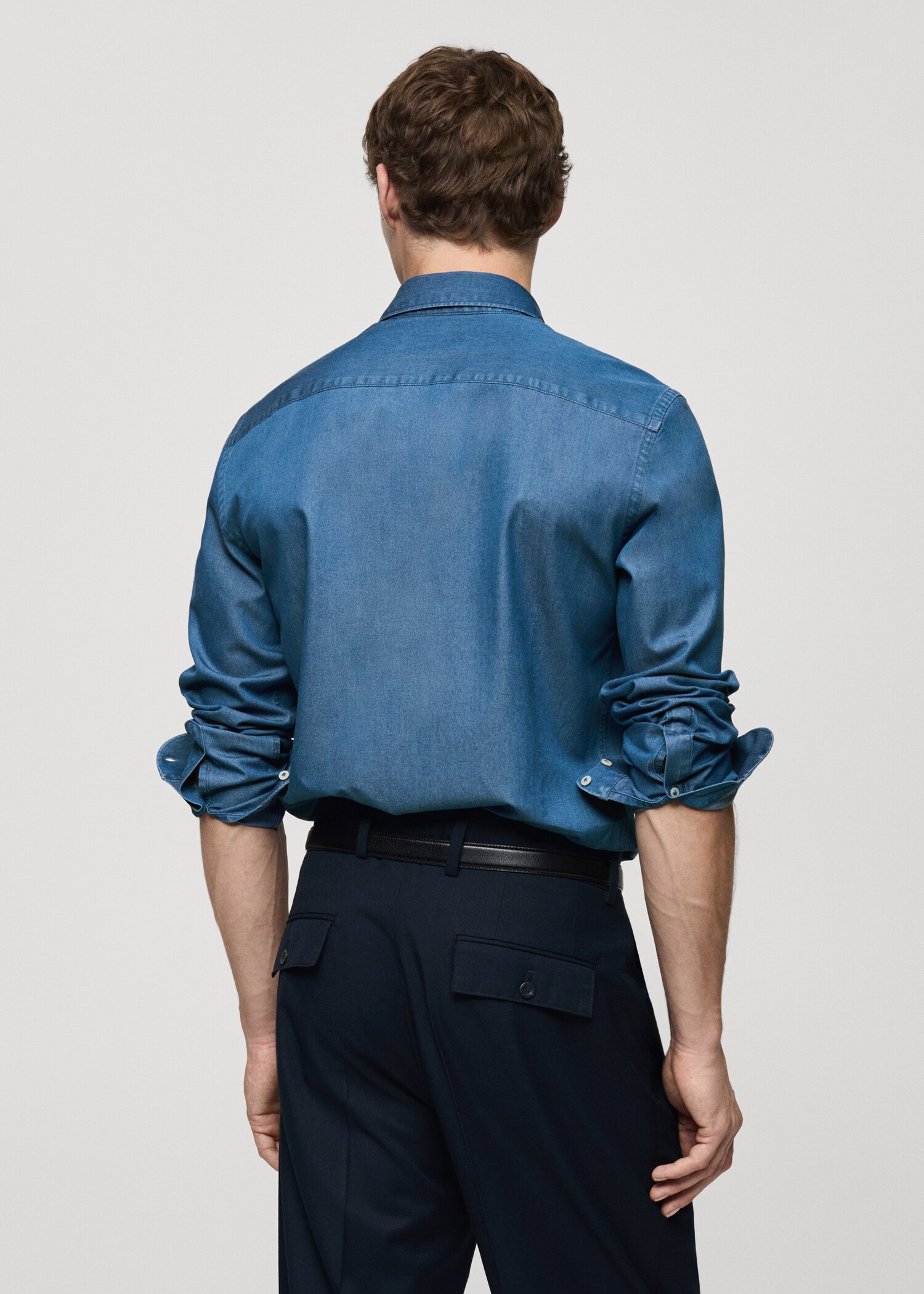 100% cotton chambray shirt - Reverse of the article