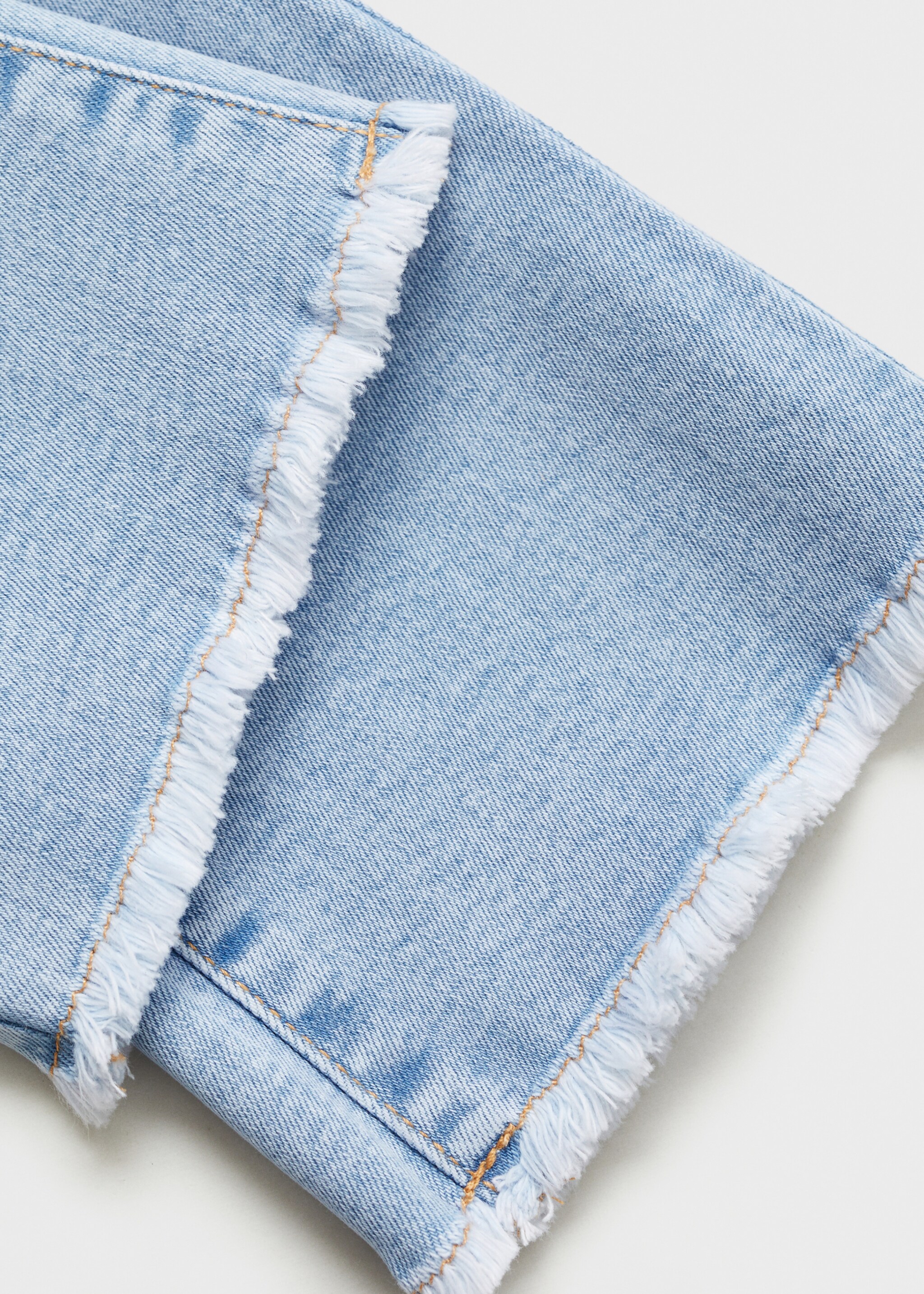 Frayed trumpet jeans - Details of the article 0