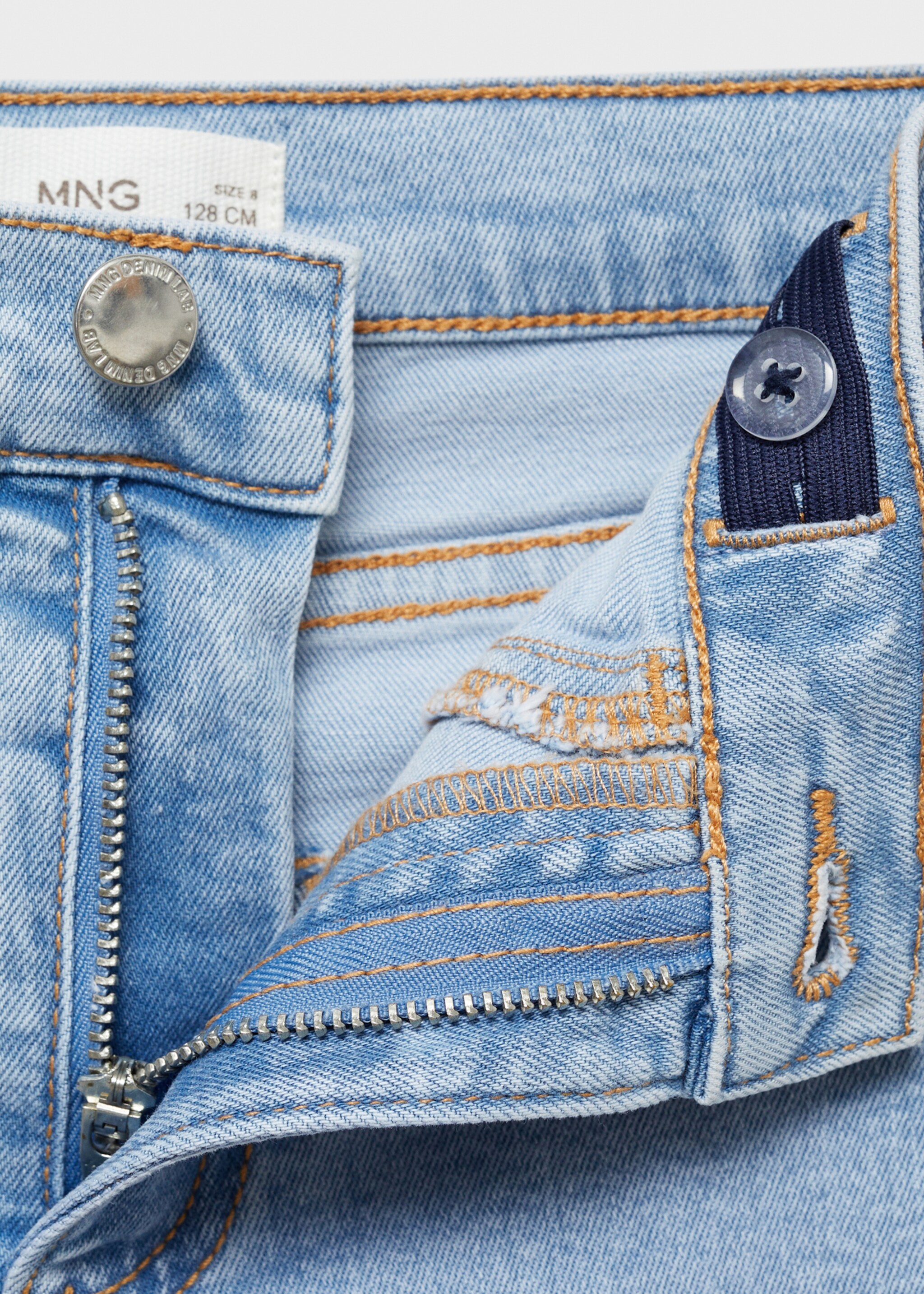 Jeans trumpet deshilachado - Detalle del artículo 8