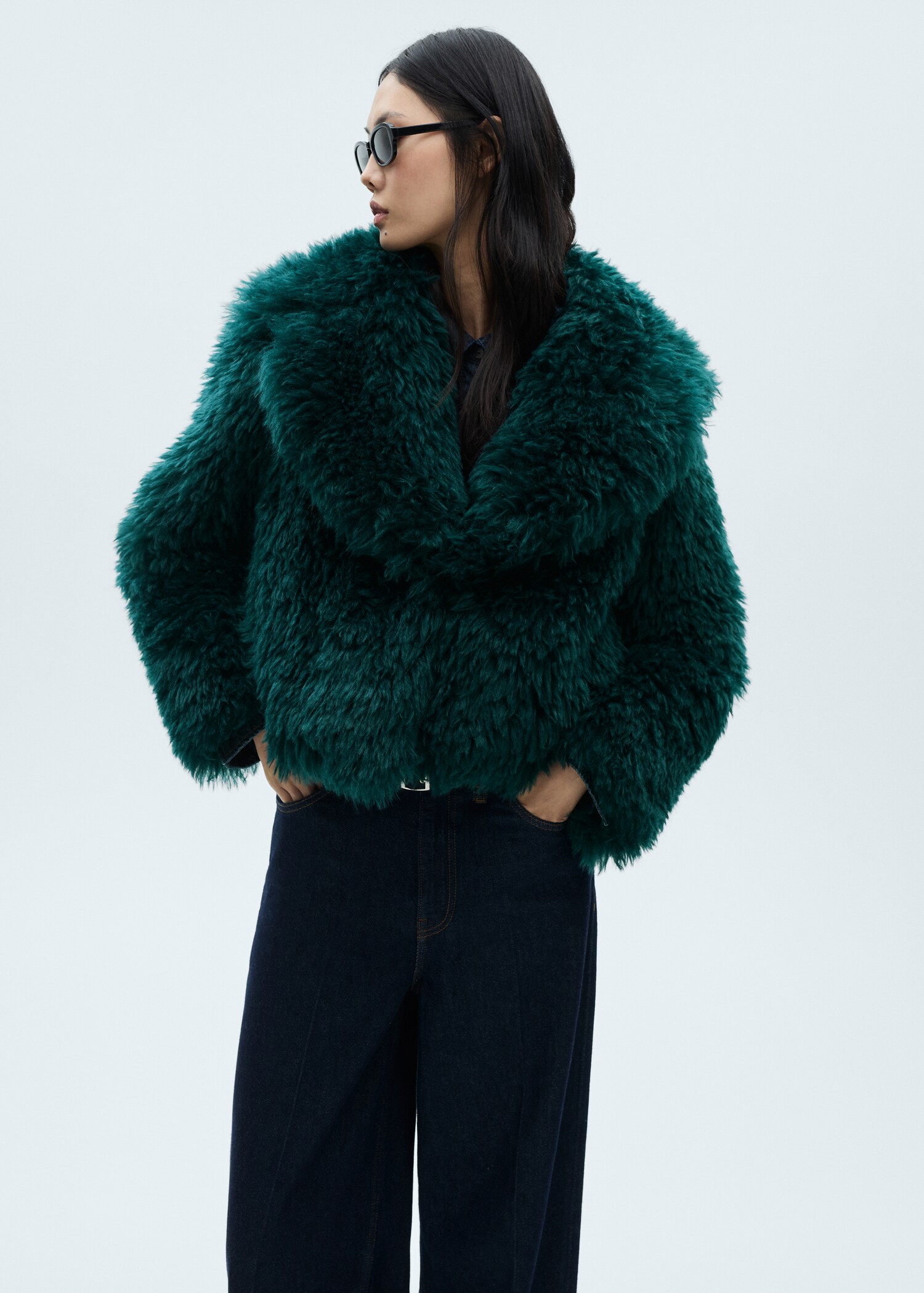 Fur-effect coat with lapels - Medium plane