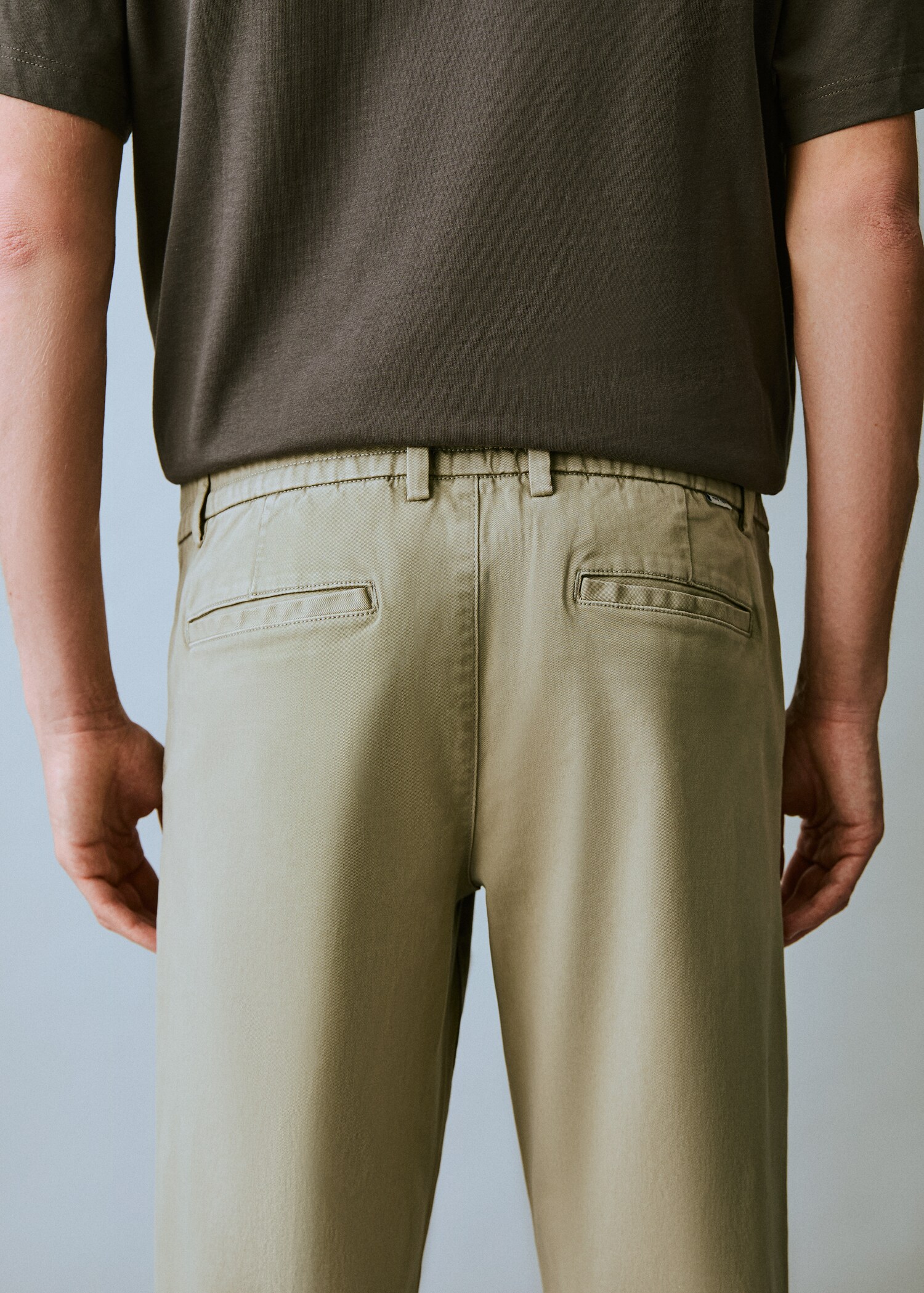 Straight-fit chino trousers - Details of the article 6