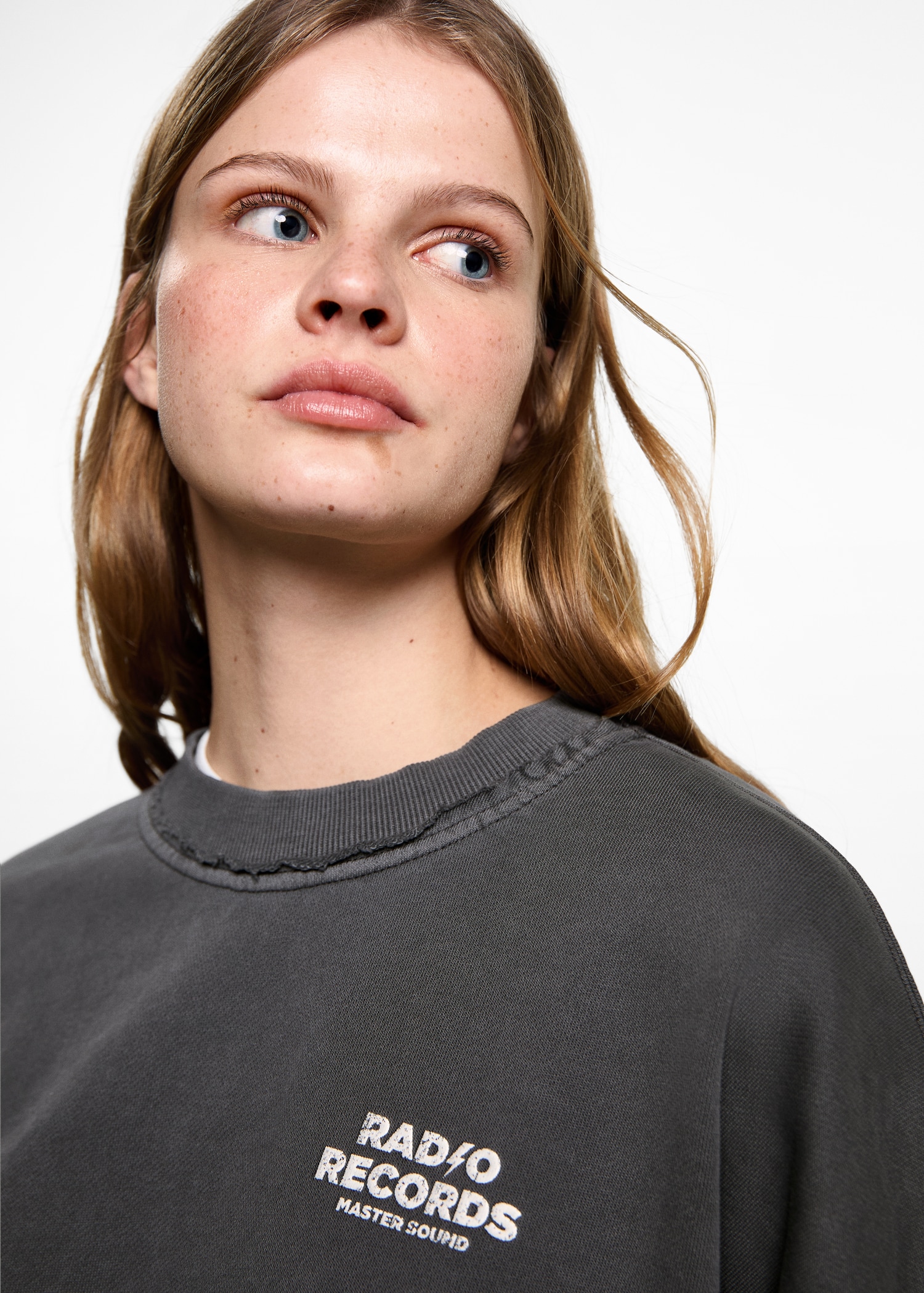 Distressed-effect sweatshirt - Details of the article 1