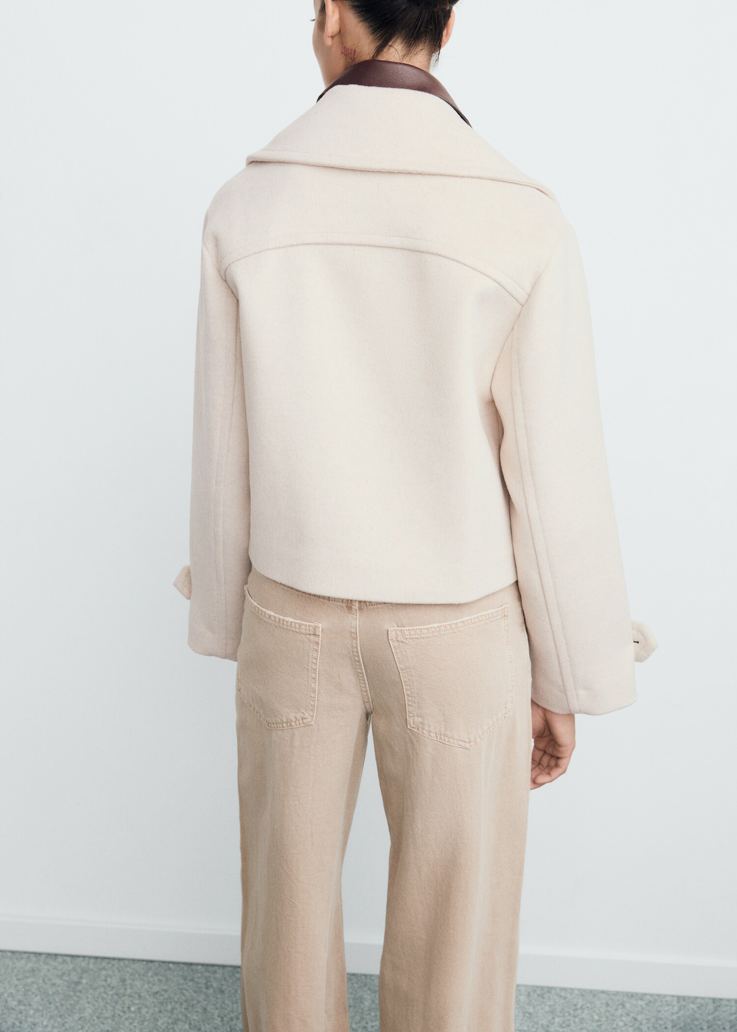 Wool-blend jacket with maxi lapels - Reverse of the article