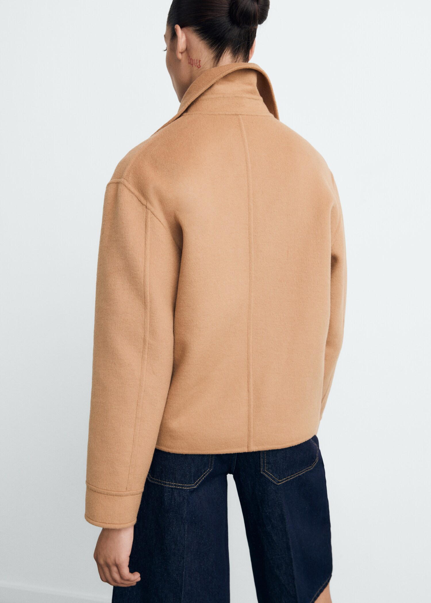 Wolljacke mit Taschen - Rückseite des Artikels