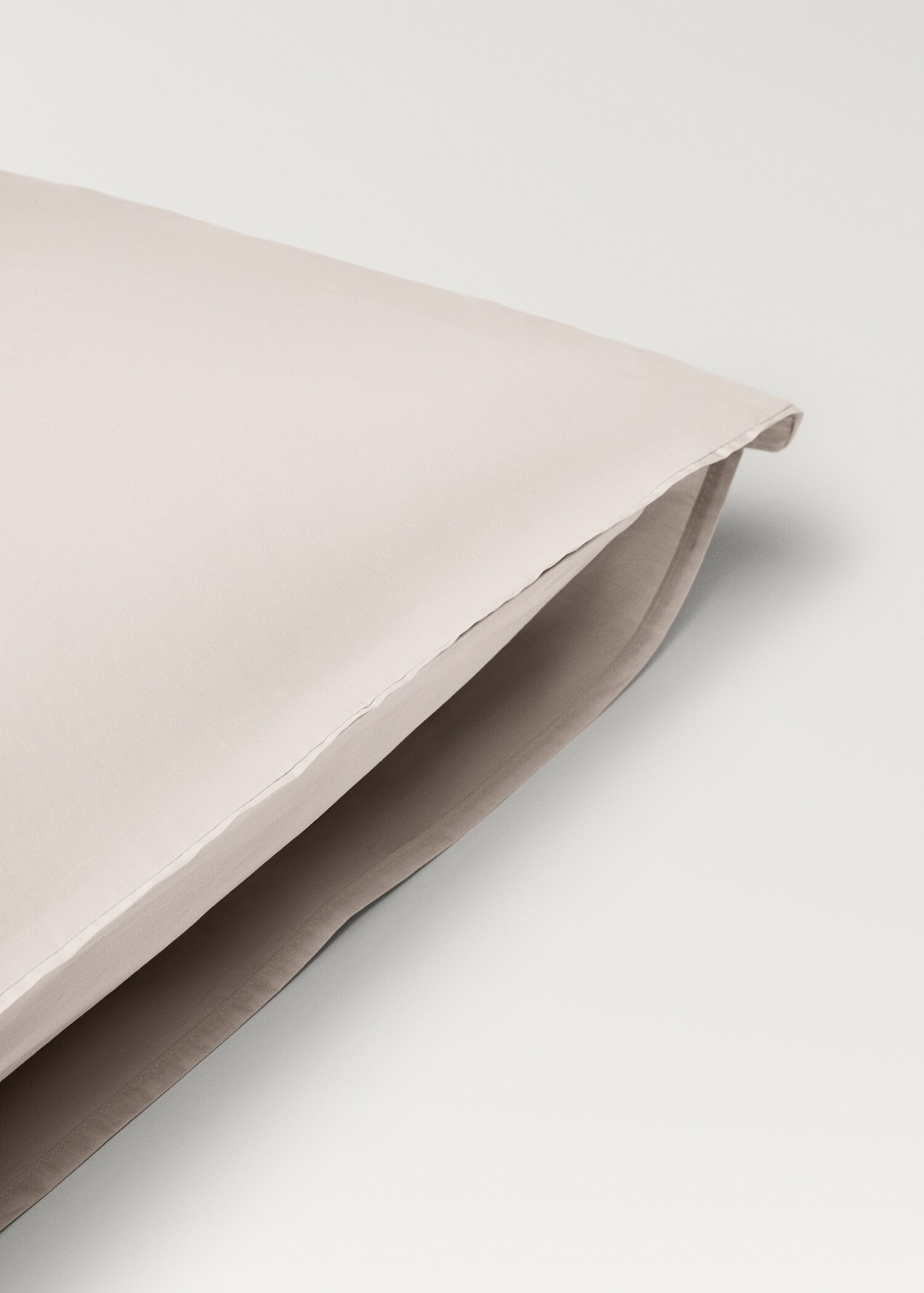 Two 300-thread count cotton percale pillowcases 60x60 cm - Details of the article 2