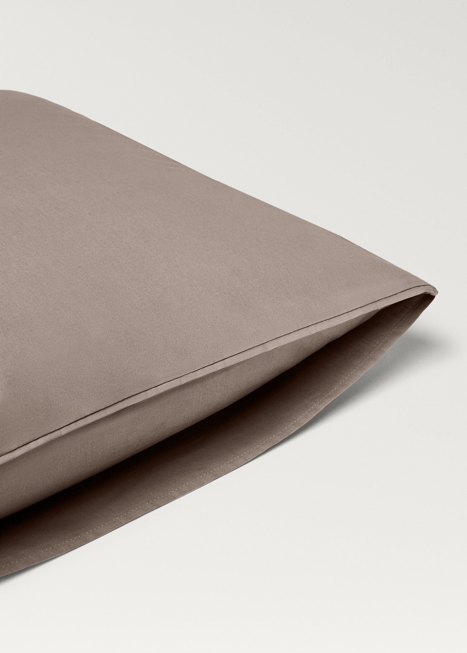 Two 300-thread count cotton percale pillowcases 60x60 cm - Details of the article 2