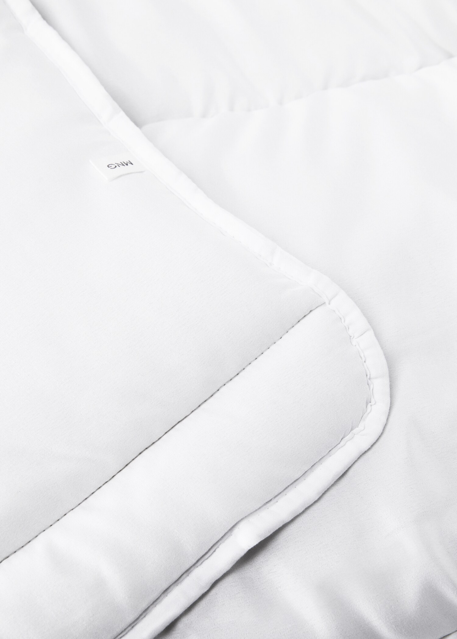 350gr/m2 microfibre duvet filling for 90cm bed - Details of the article 2