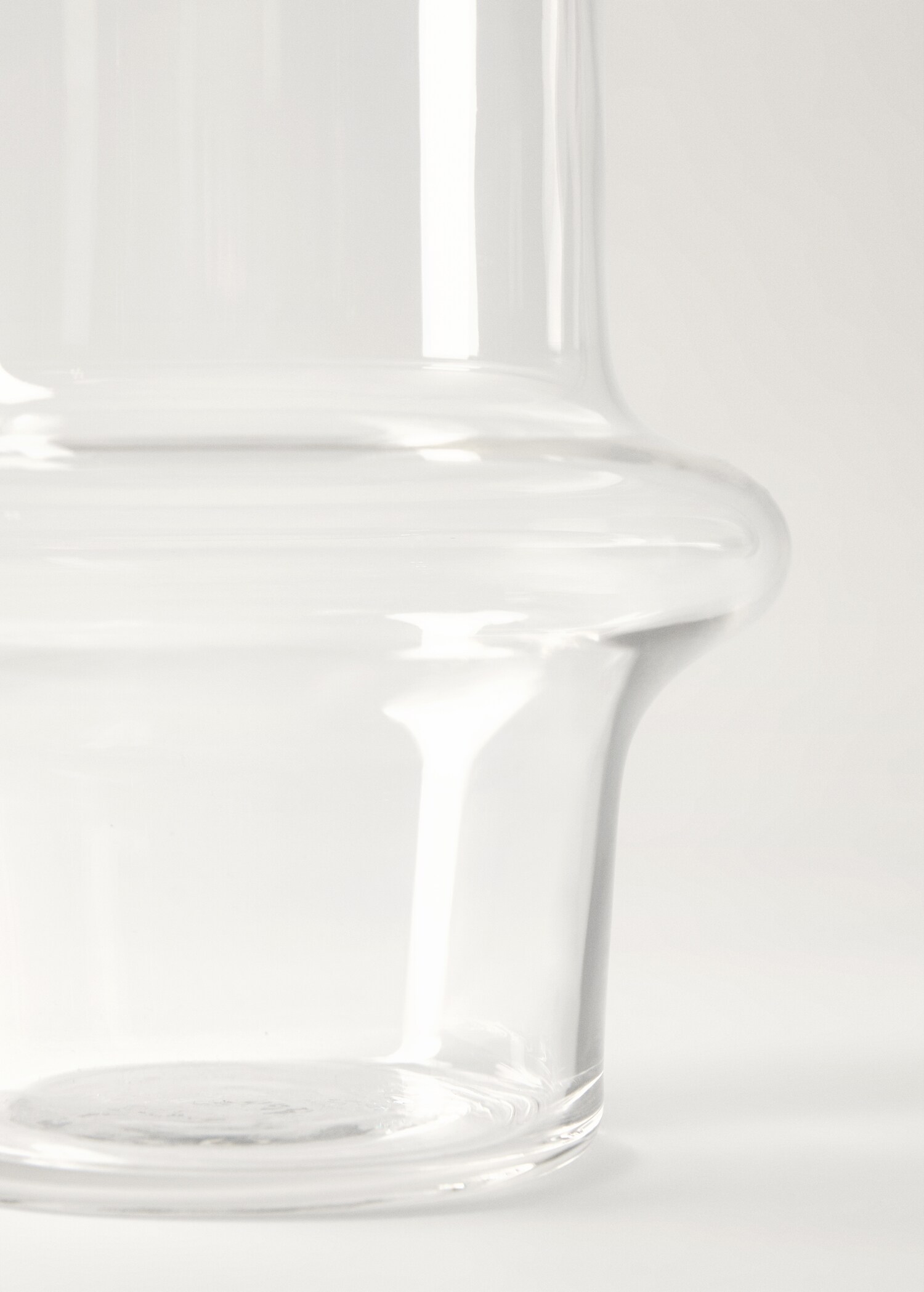 Cylindrical glass vase - Details of the article 1