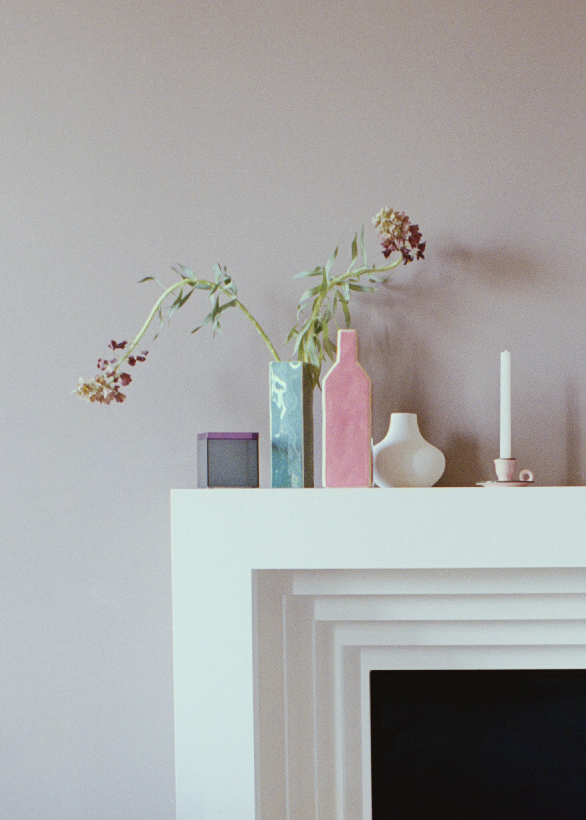 Stoneware vase with bottle design - Details of the article 6