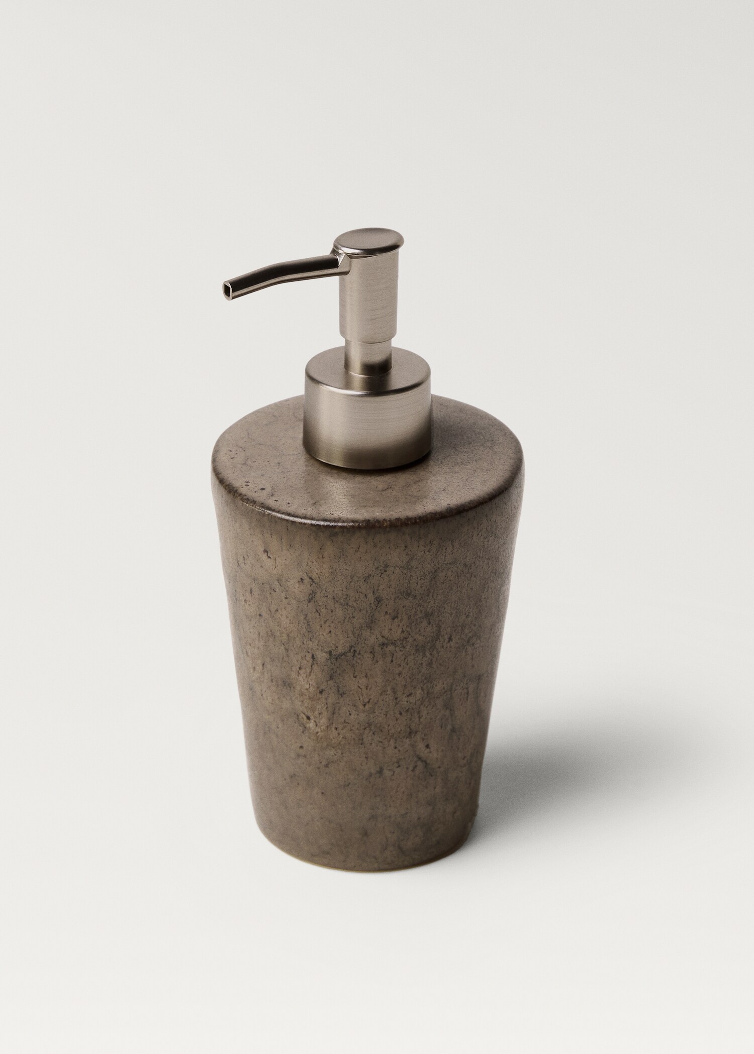 Earthenware soap dispenser with design - Details of the article 1