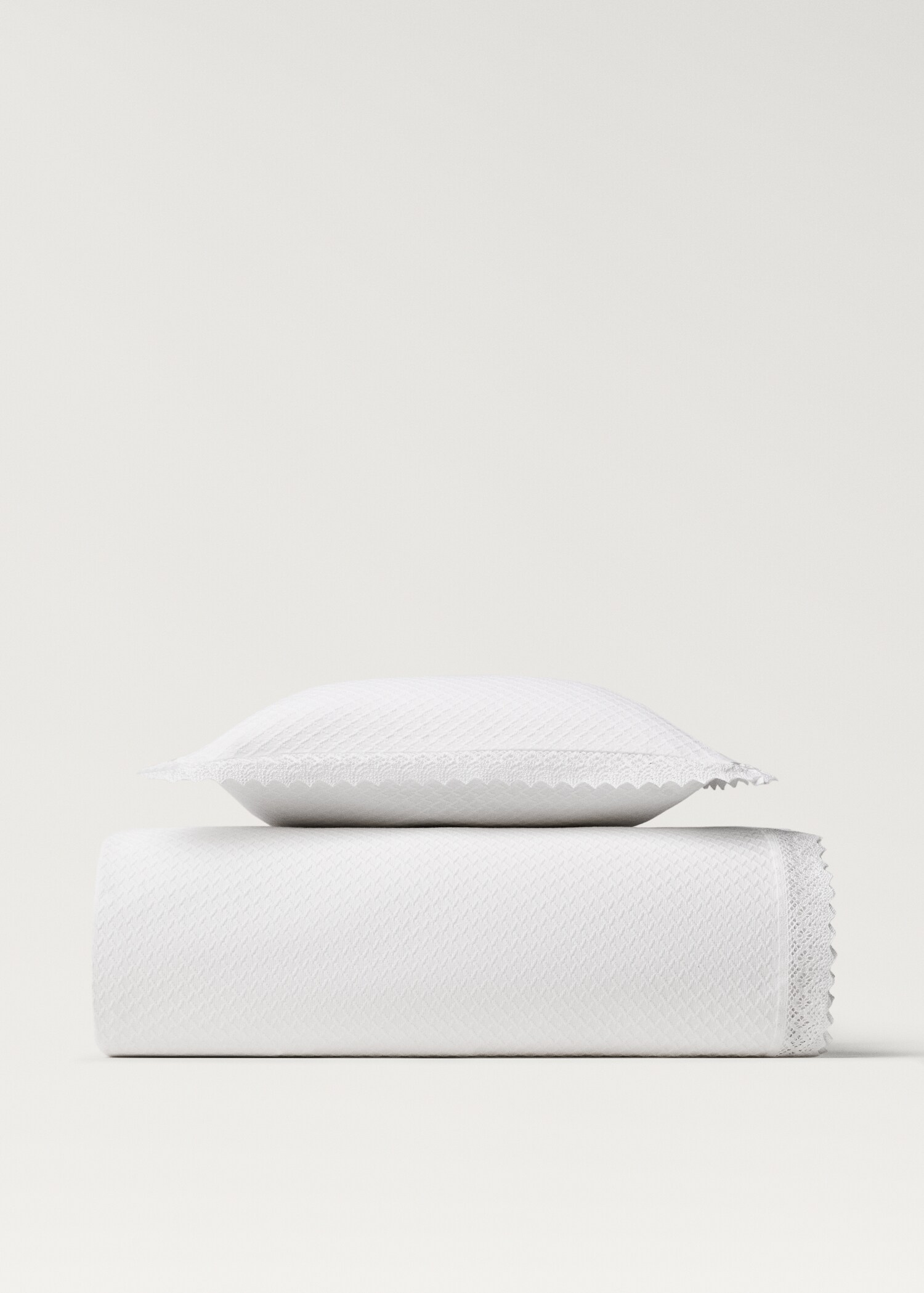 Cotton jacquard bedspread with lace trim for 180/200 cm bed - Details of the article 3