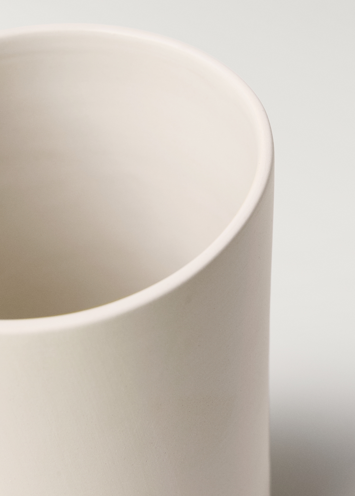 Small crackle-glaze earthenware vase - Details of the article 1