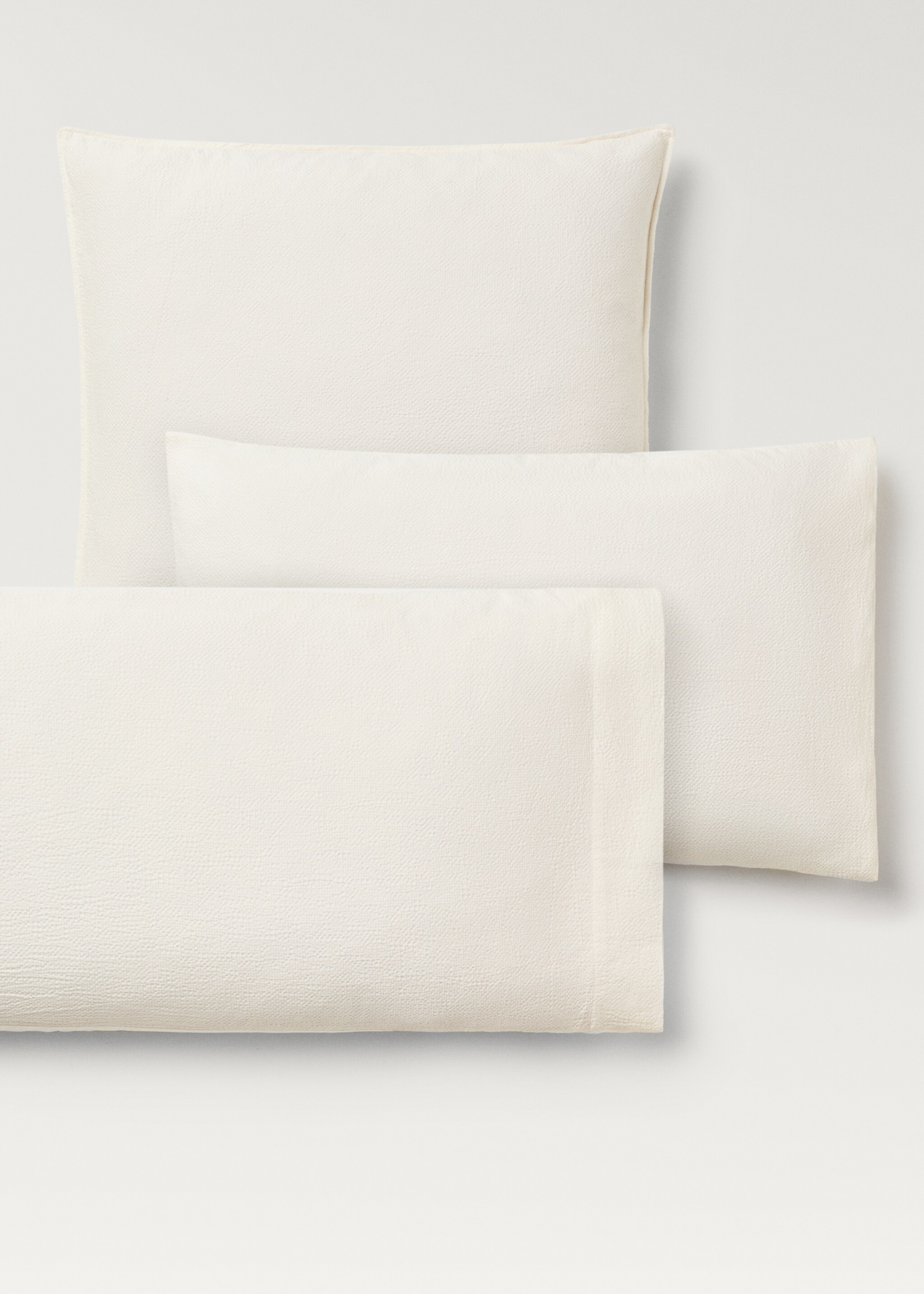 Two textured cotton percale pillowcases 50x75 cm - Details of the article 4, Ecru. Ref: 87063033-00.