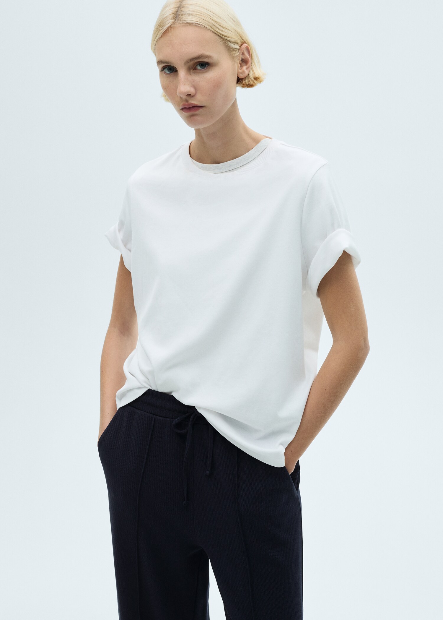 Wide-leg jogger trousers - Details of the article 1