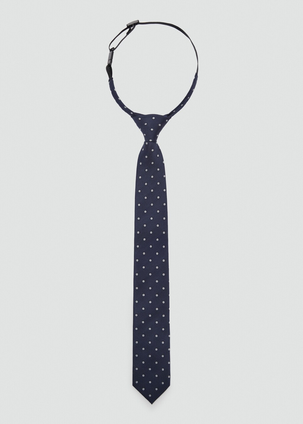 Polka-dot patterned tie
