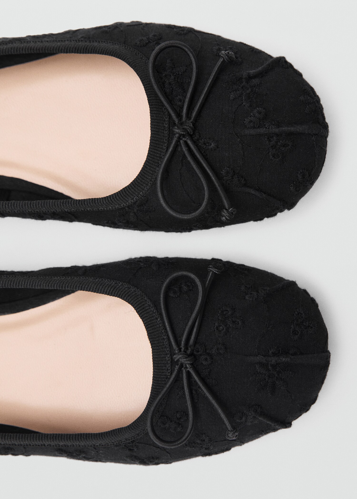 Embroidered ballet flats with bow - Details of the article 2