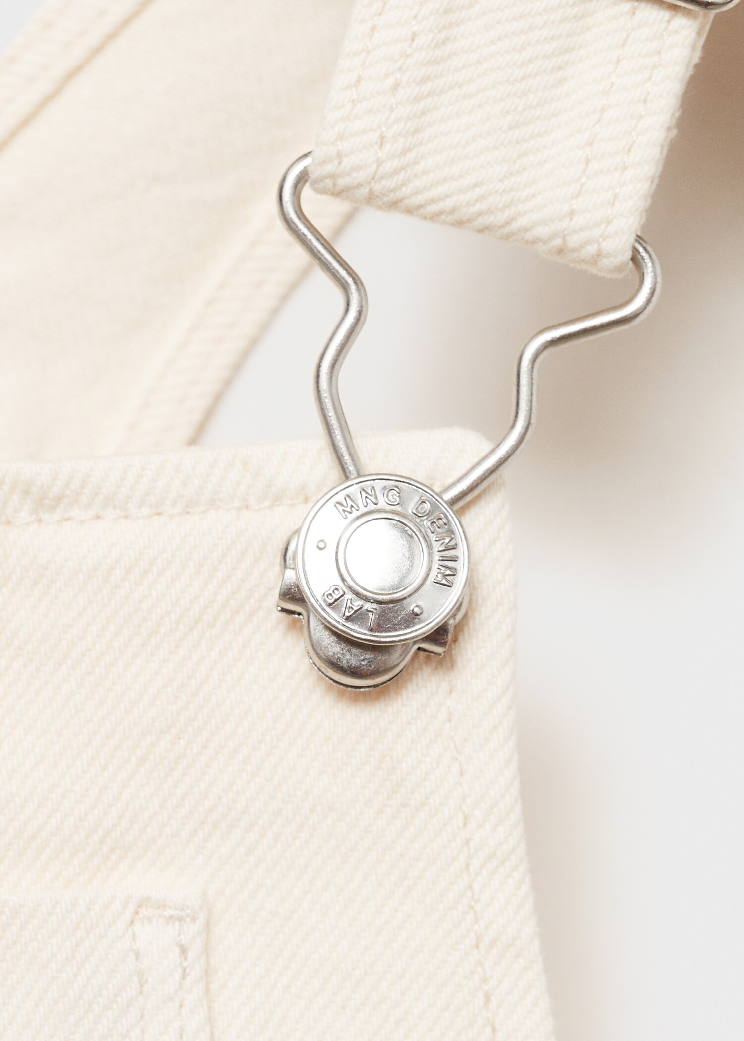 Short denim pinafore - Details of the article 0