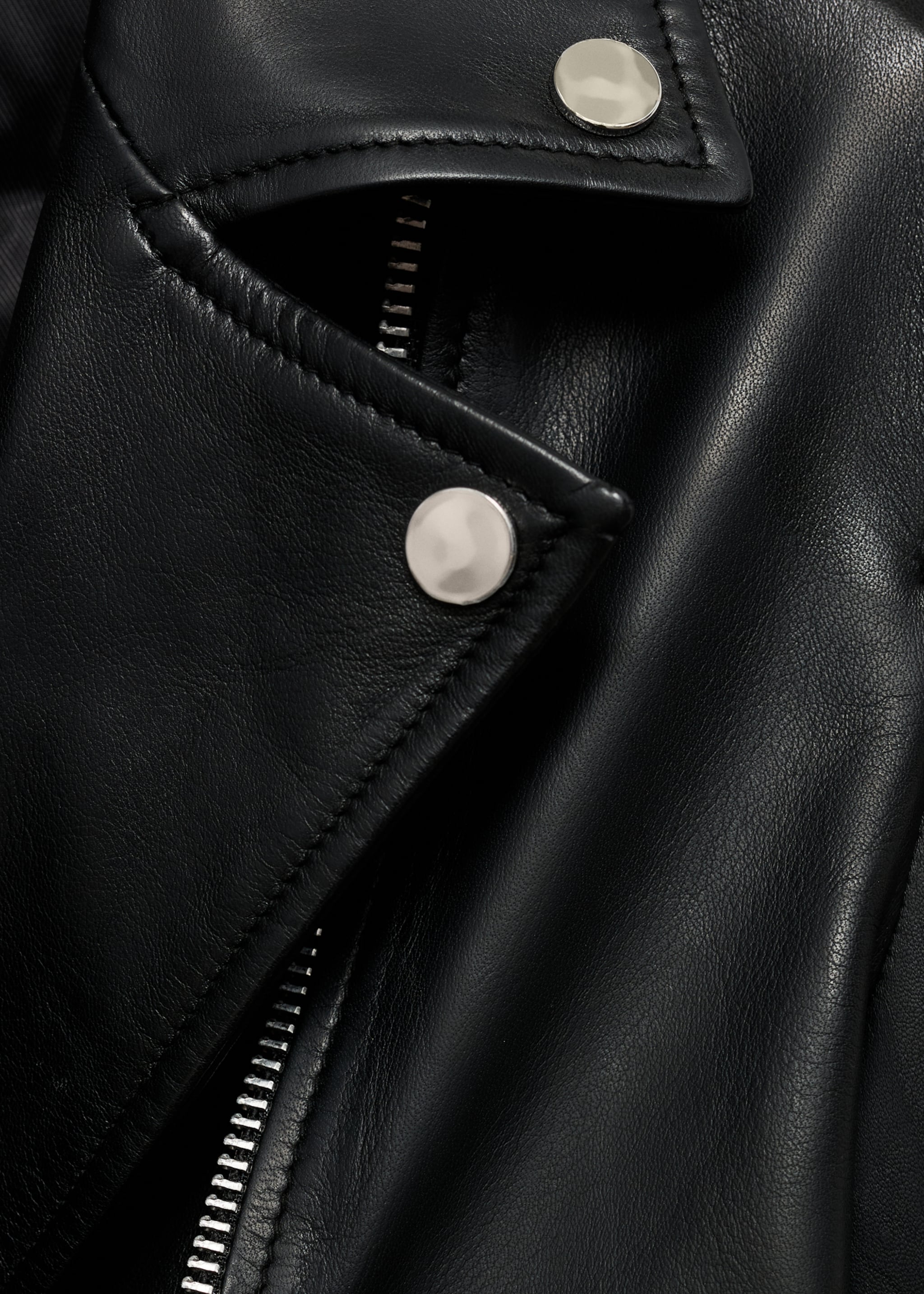 Leather biker jacket - Details of the article 8