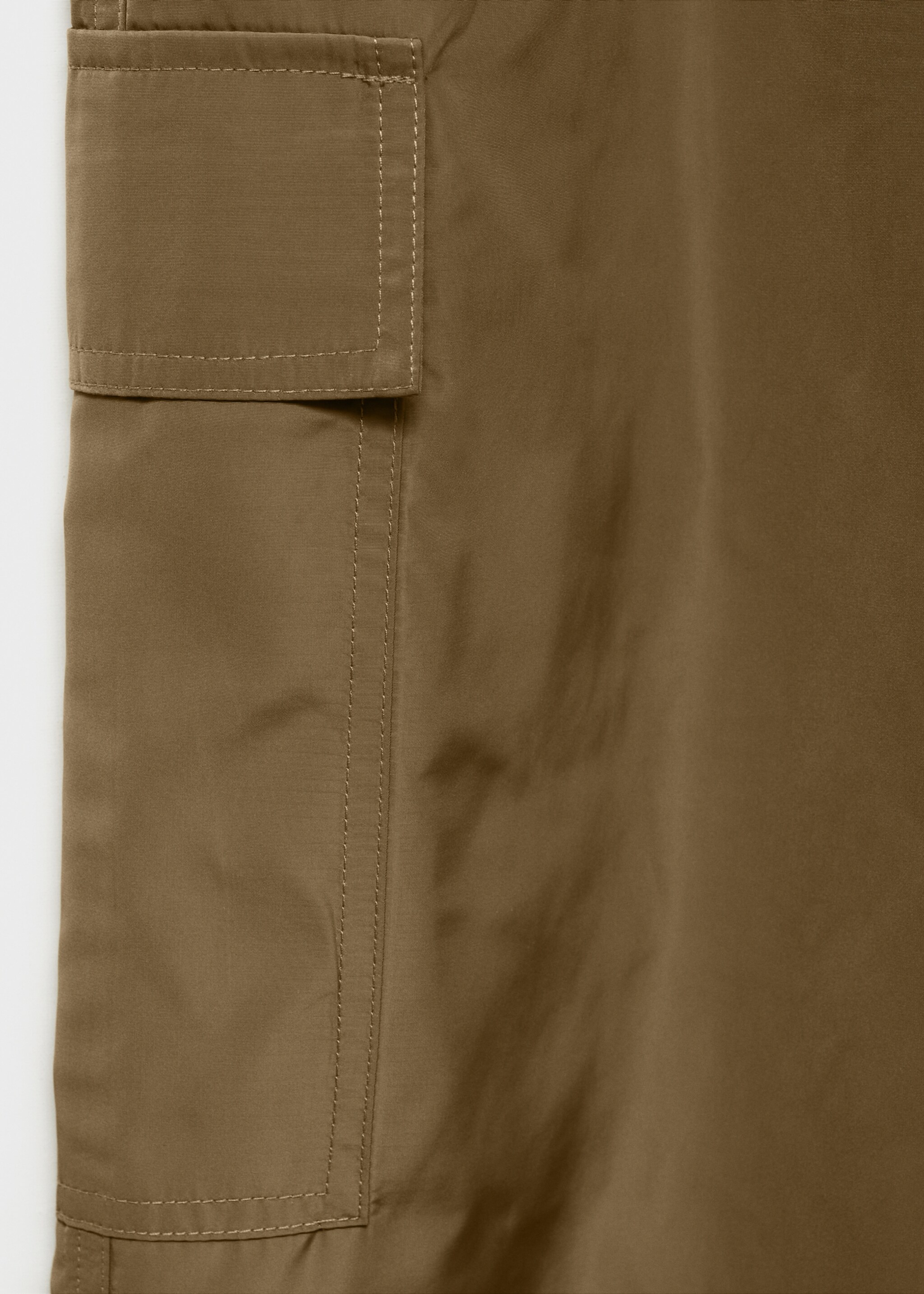Cargo trousers with adjustable hem - Details of the article 8
