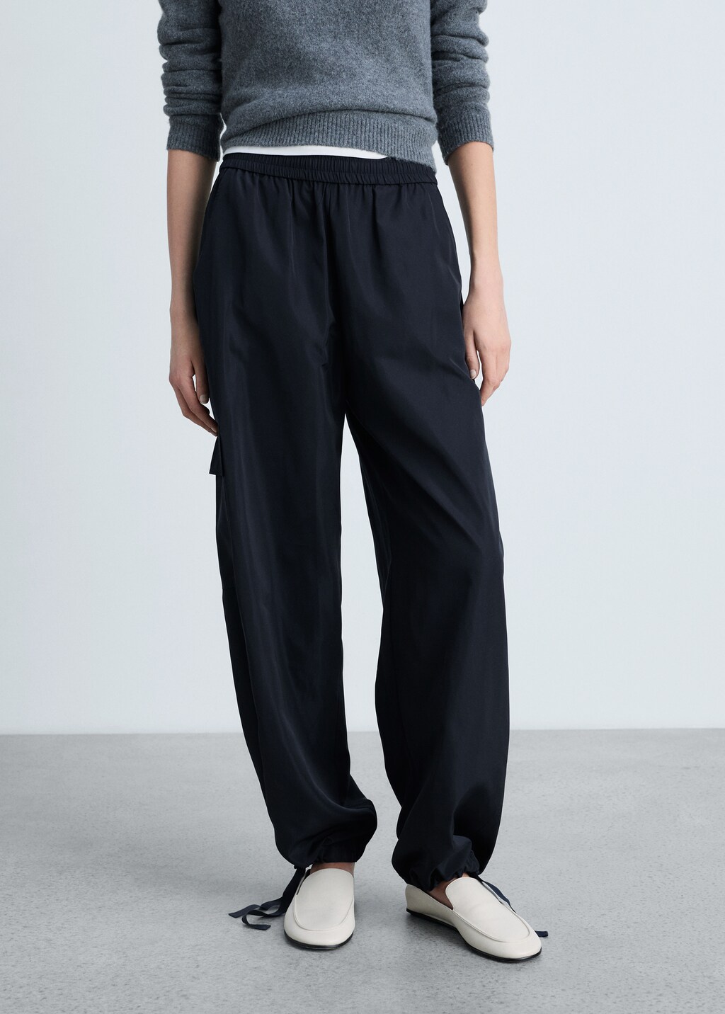 Pantalon coupe ample pour femmes en Noir - BONNY Pantalon coupe ample pour femmes en Noir - BONNY