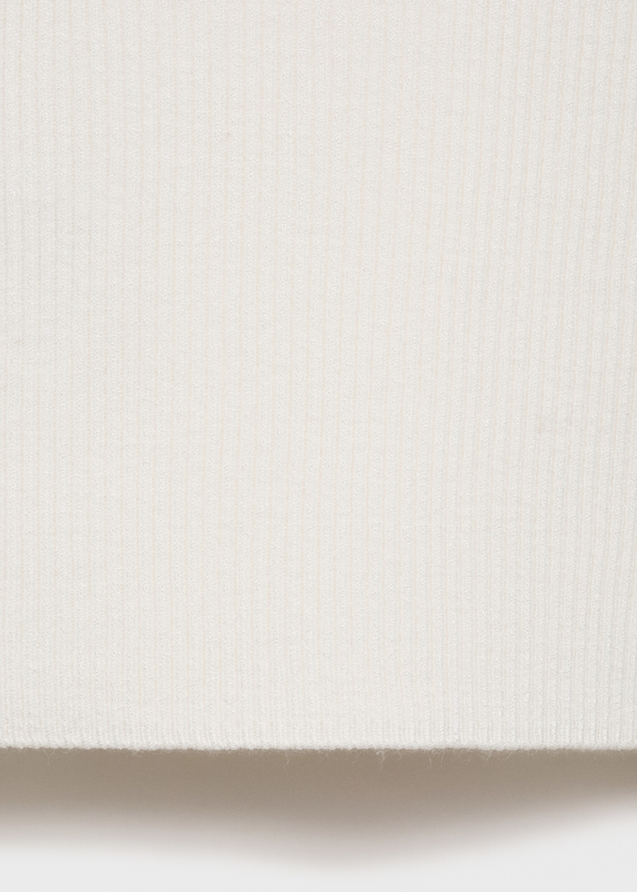Ribbed top with contrasting trim - Details of the article 0