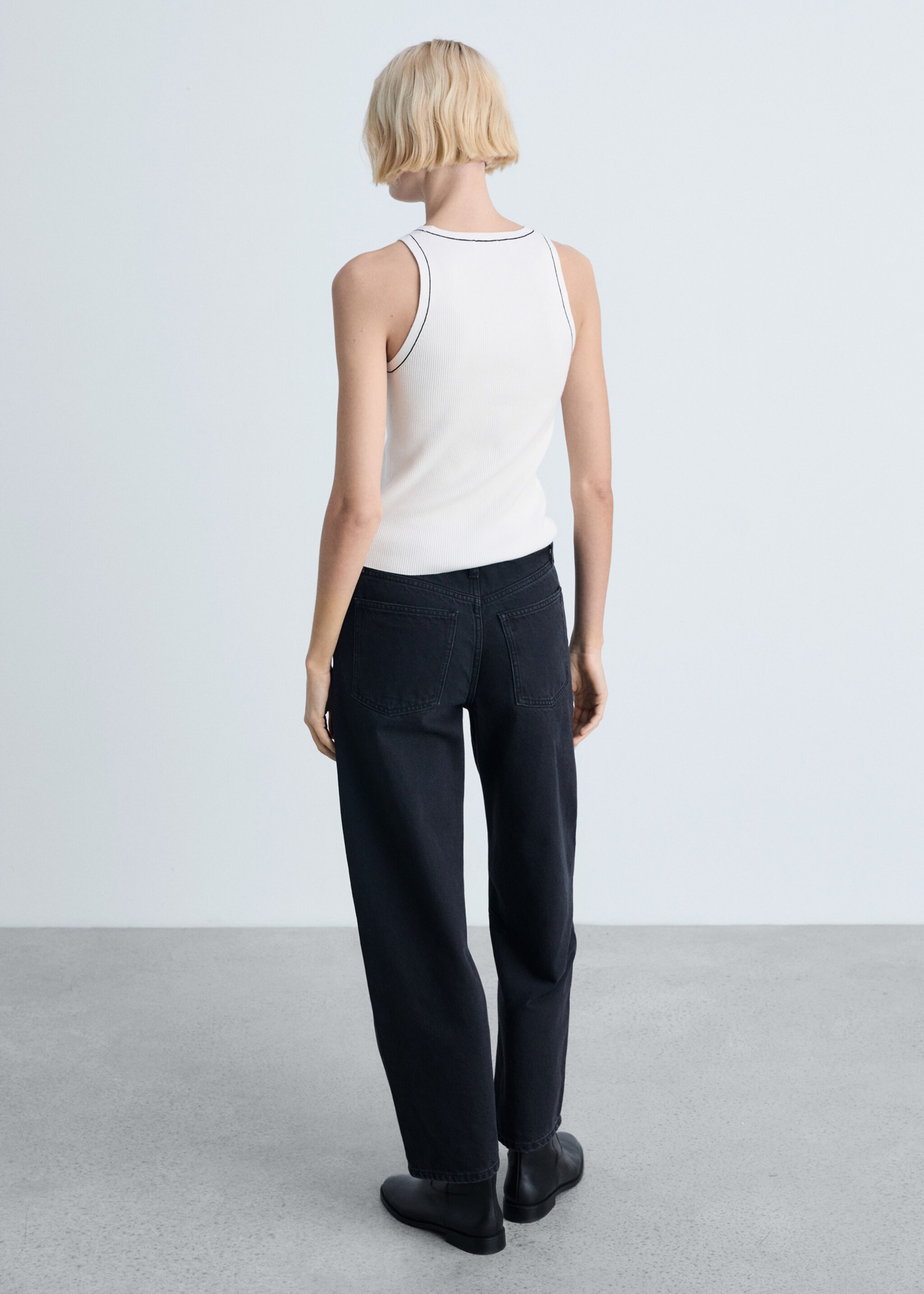 Ribbed top with contrasting trim - Reverse of the article