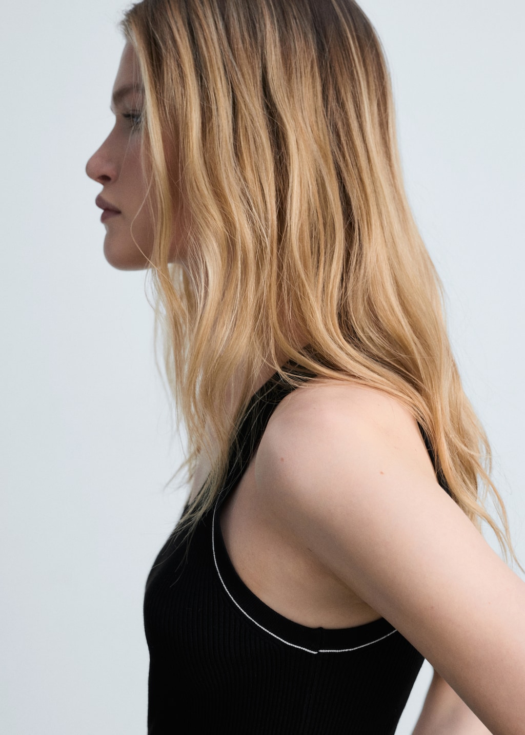 Ribbed top with contrasting trim - image 4