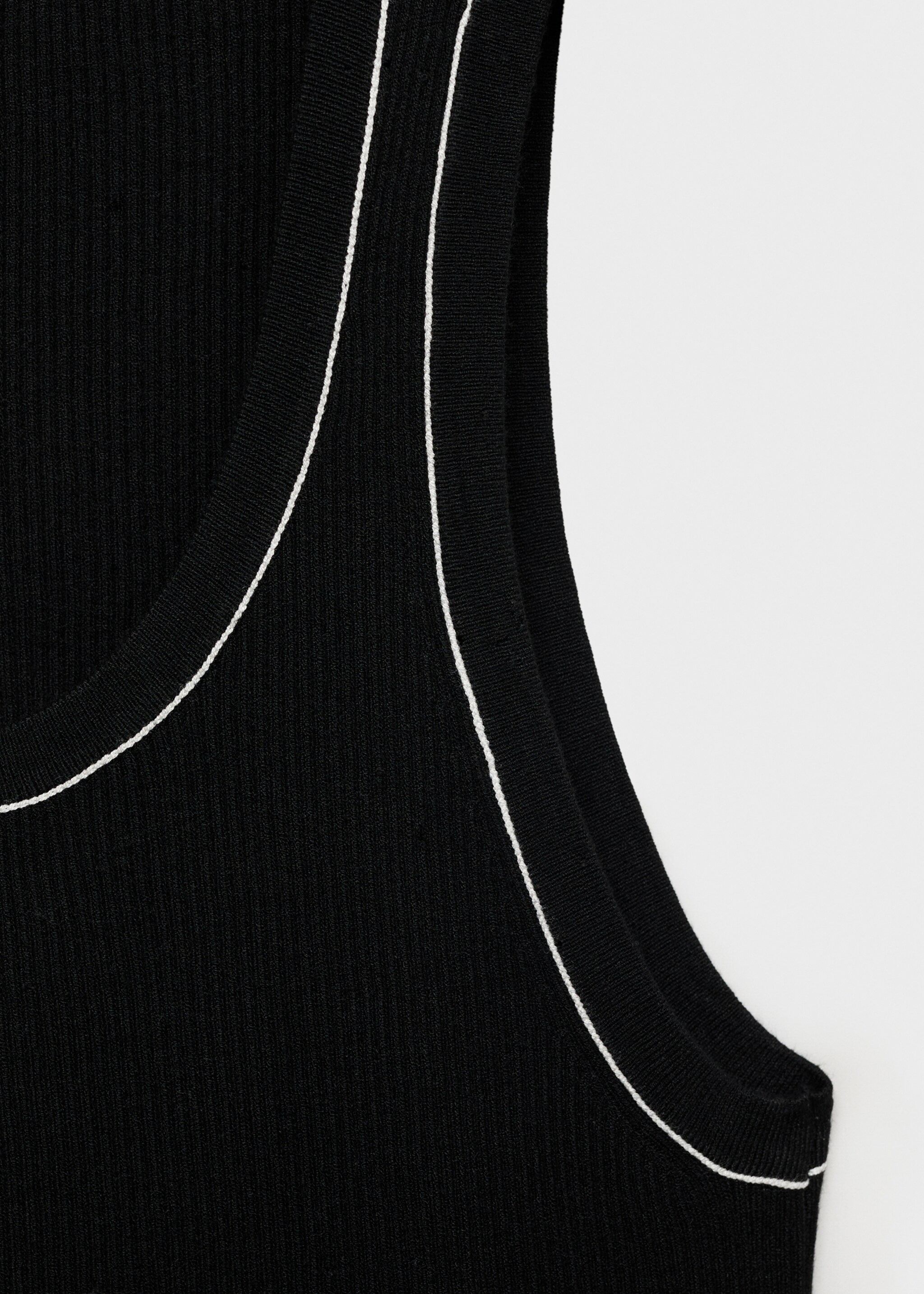 Ribbed top with contrasting trim - Details of the article 8