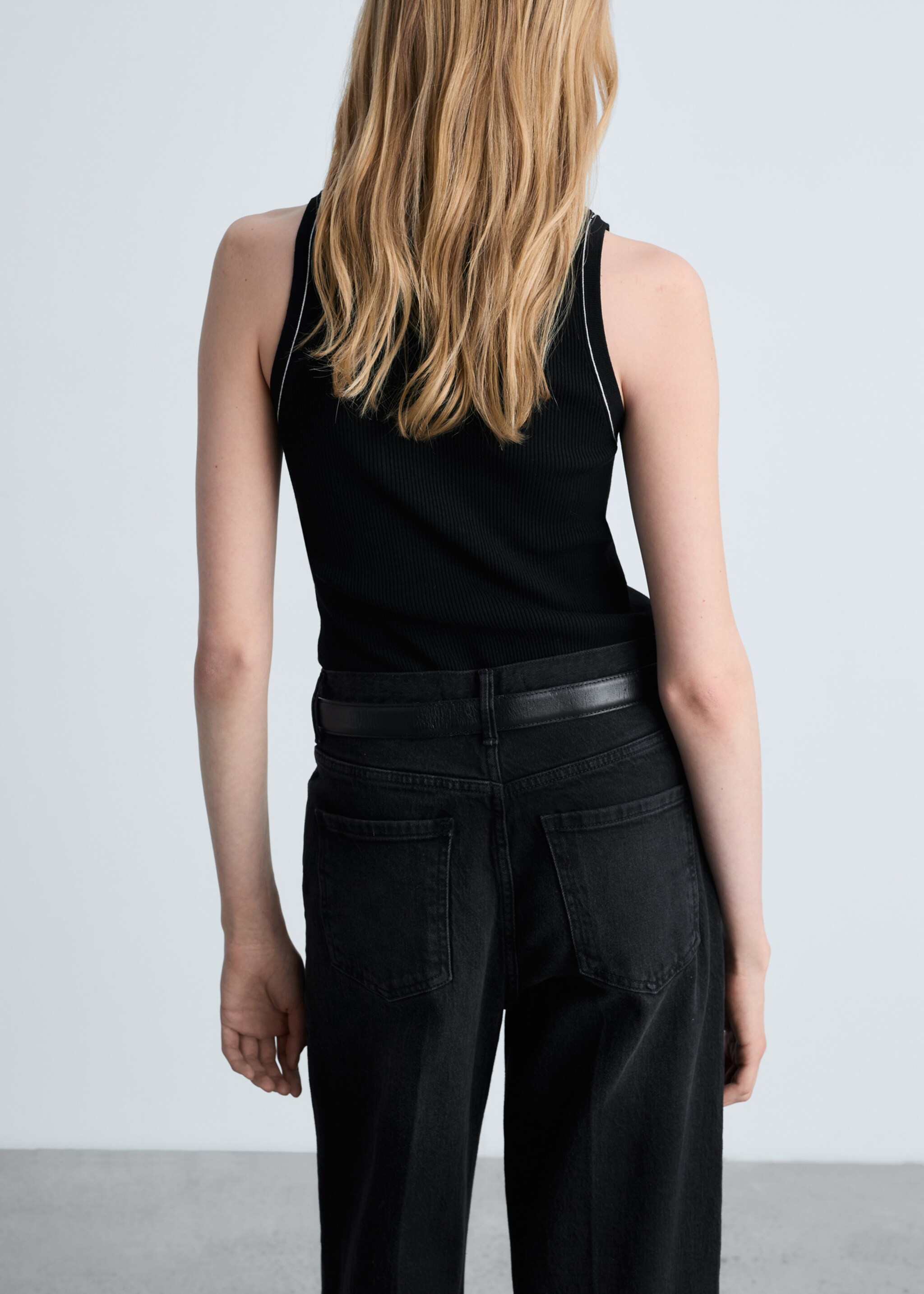 Ribbed top with contrasting trim - Reverse of the article