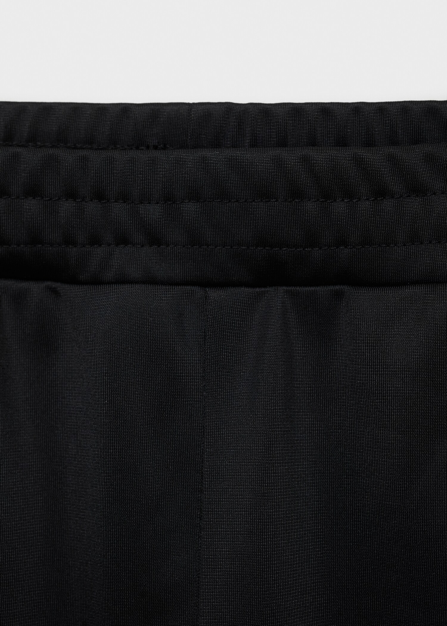 Jogger Pants mit Kontraststreifen - Detail des Artikels 0