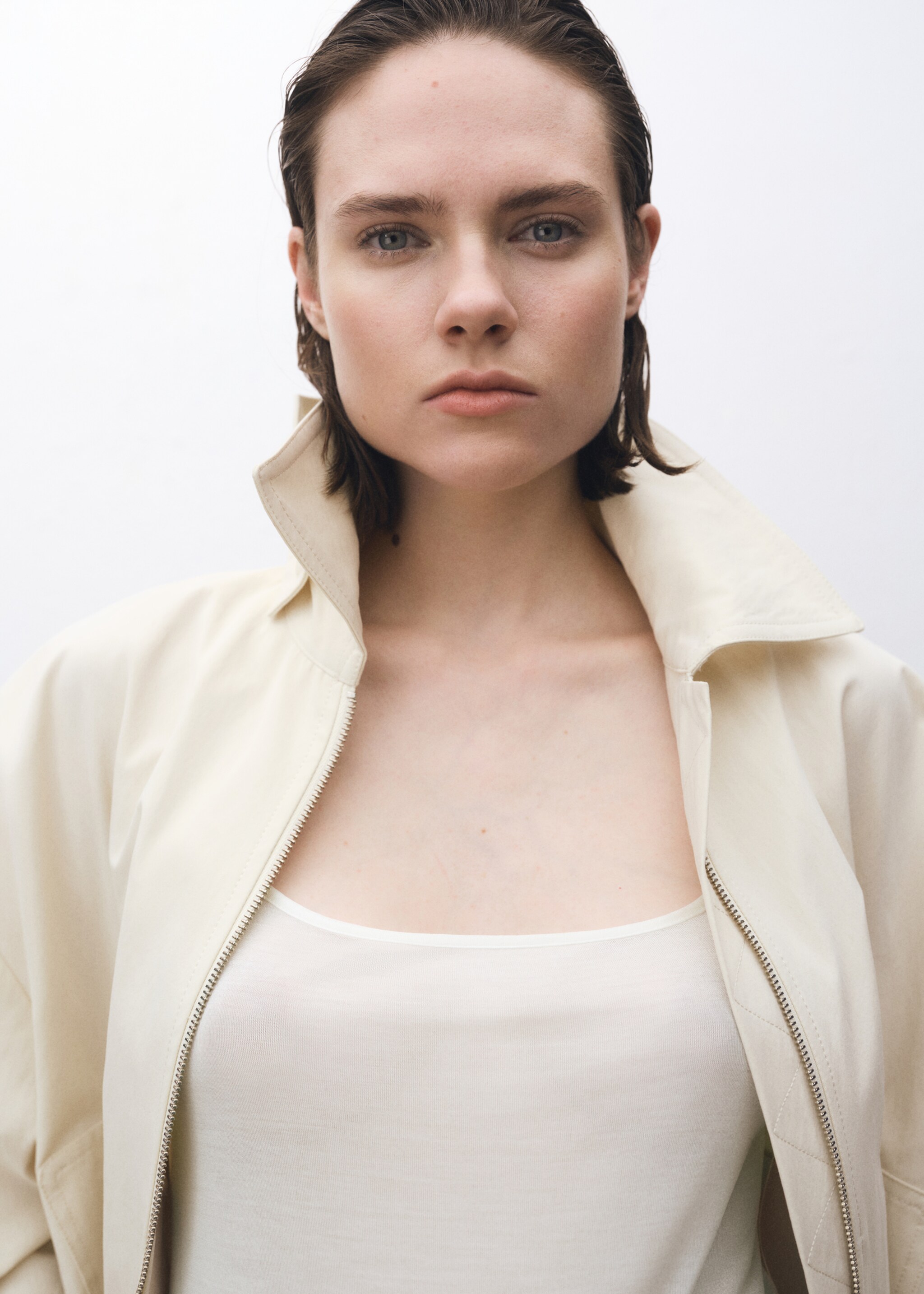 Silk top with thin straps - Details of the article 1