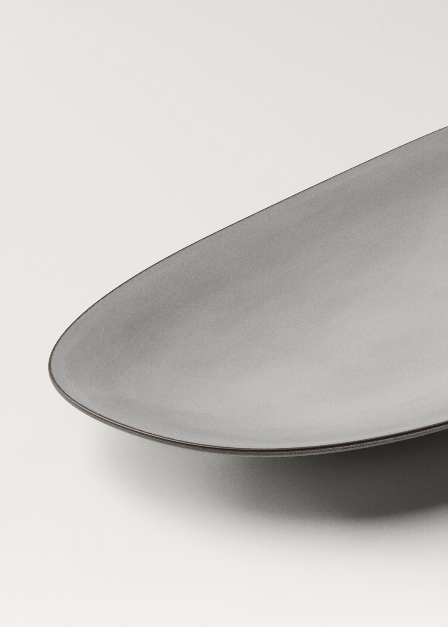 Stoneware source contrast edge - Details of the article 2