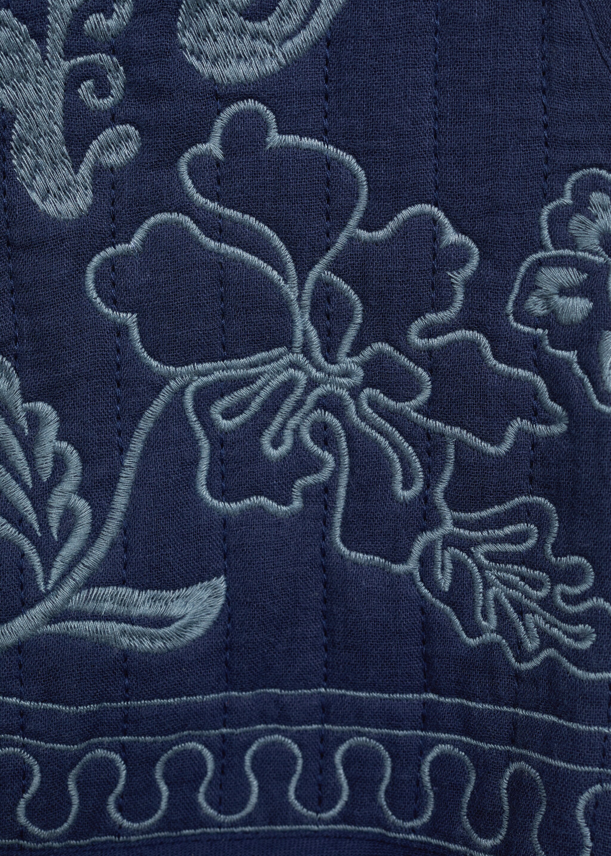 Embroidered cotton gilet - Details of the article 0