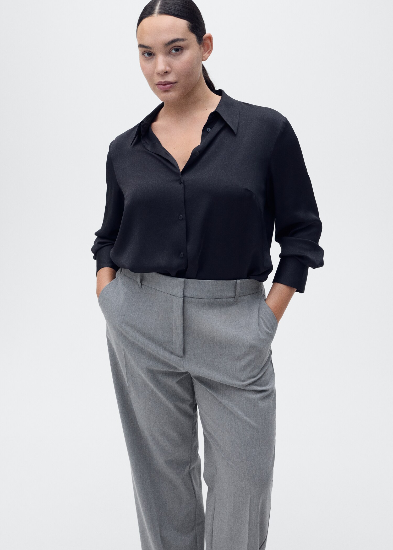 Straight mid-rise trousers - Details of the article 5
