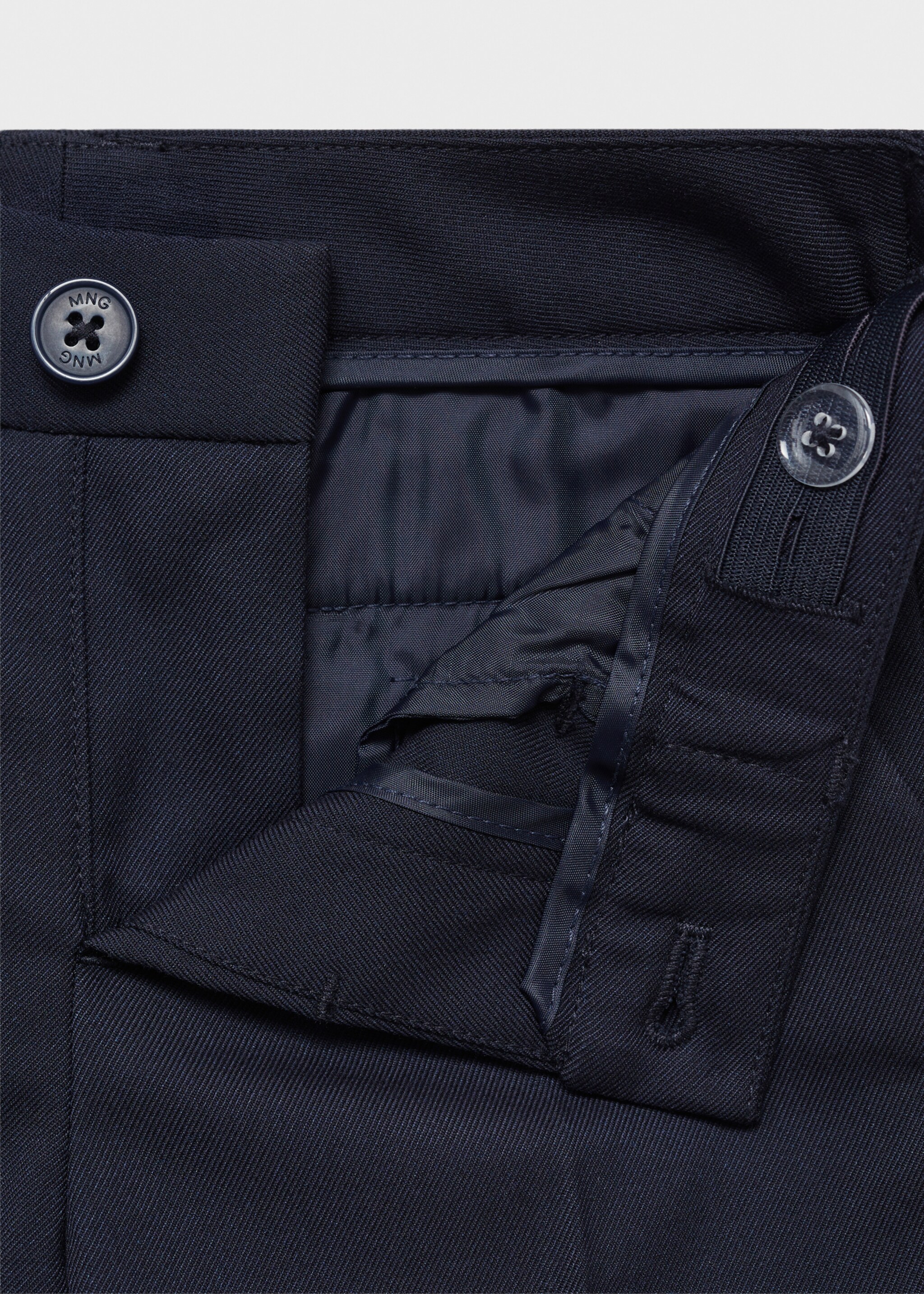 Pantaloni de costum - Detaliu al articolului 8