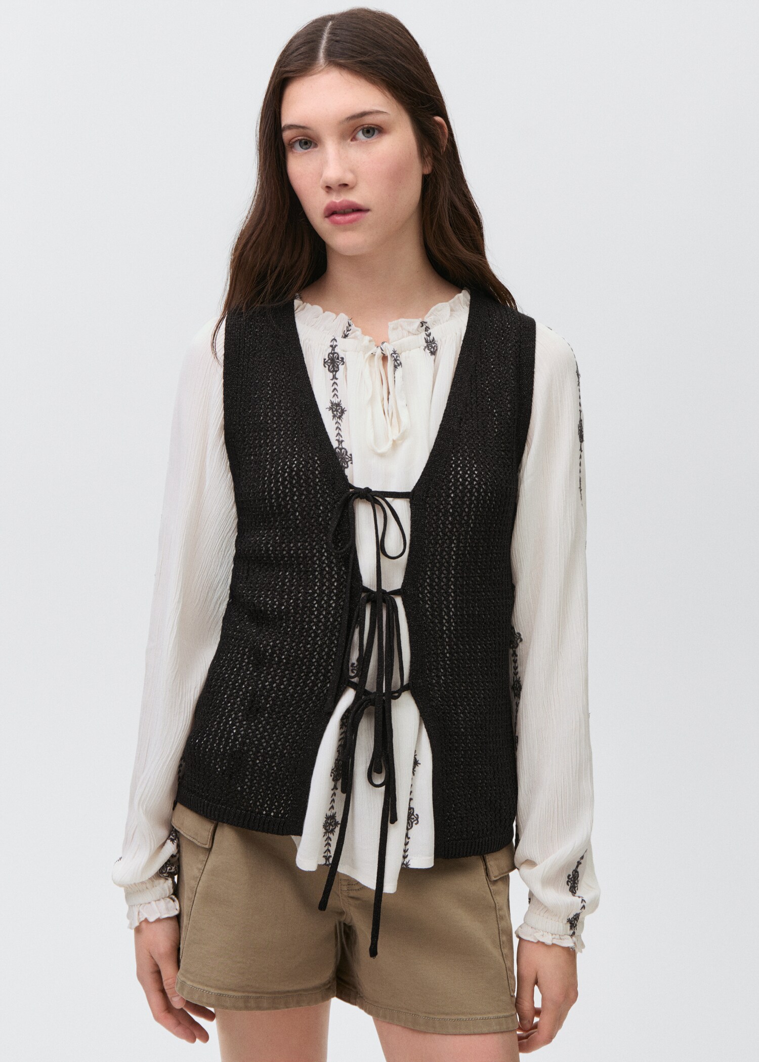 Openwork knitted waistcoat - Medium plane