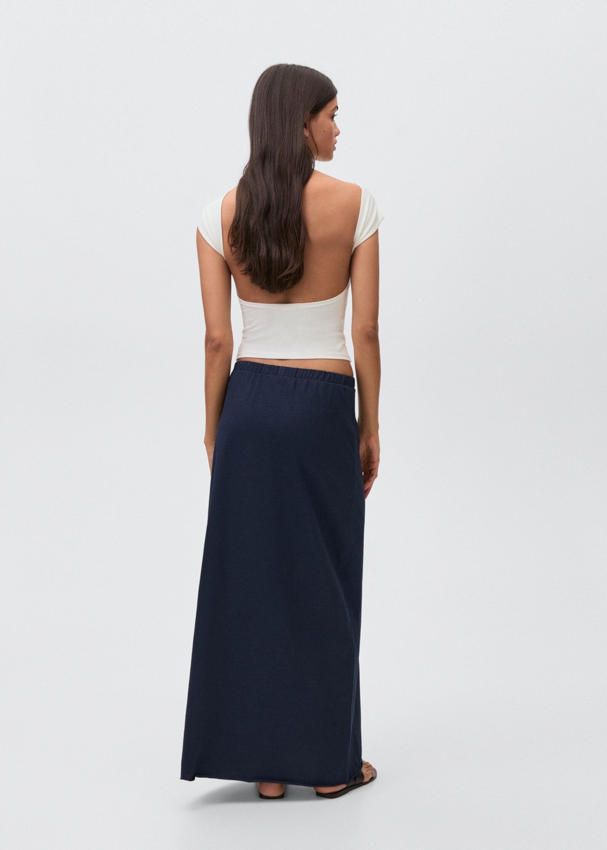 Long knitted skirt - Reverse of the article