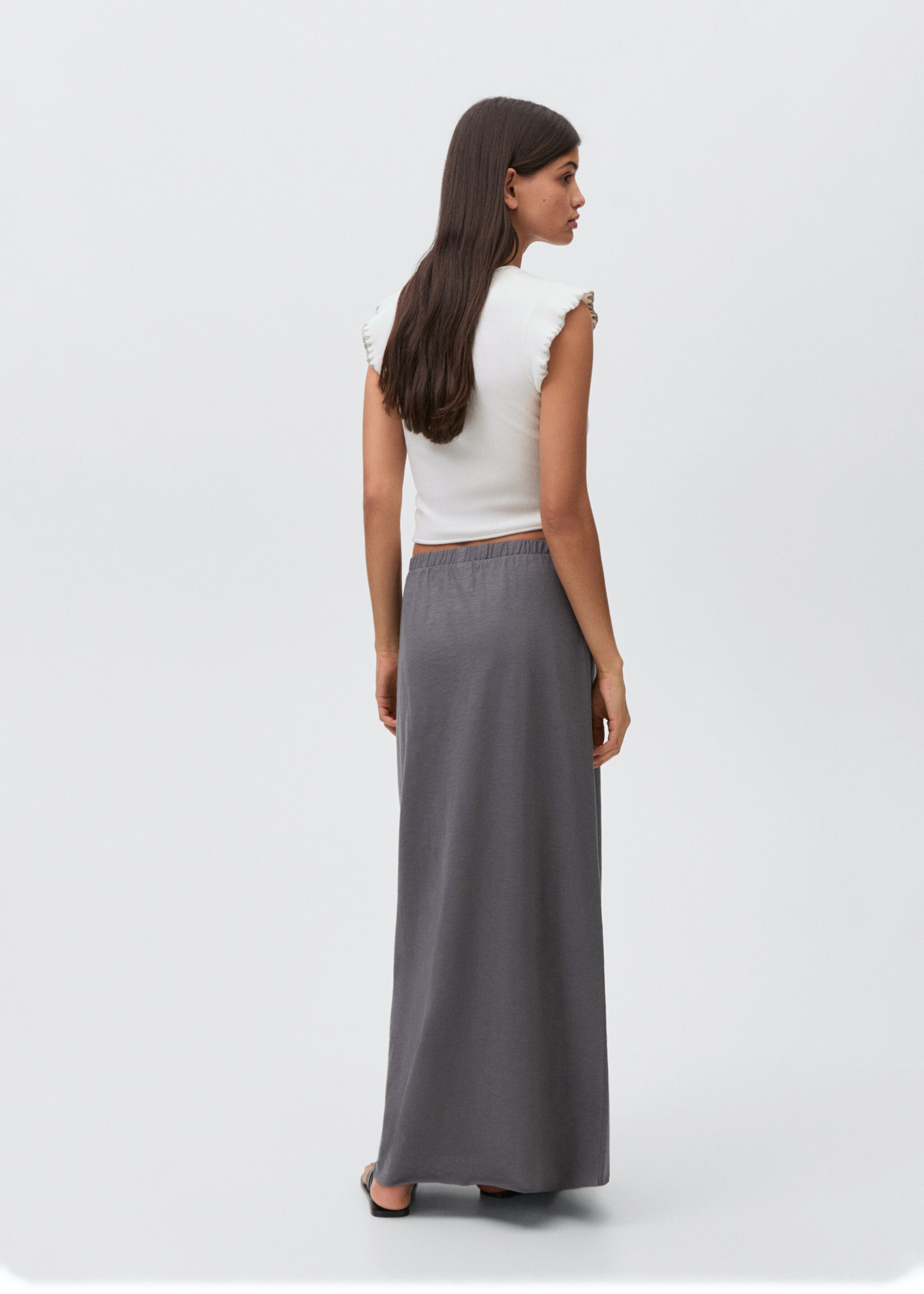 Long knitted skirt - Reverse of the article