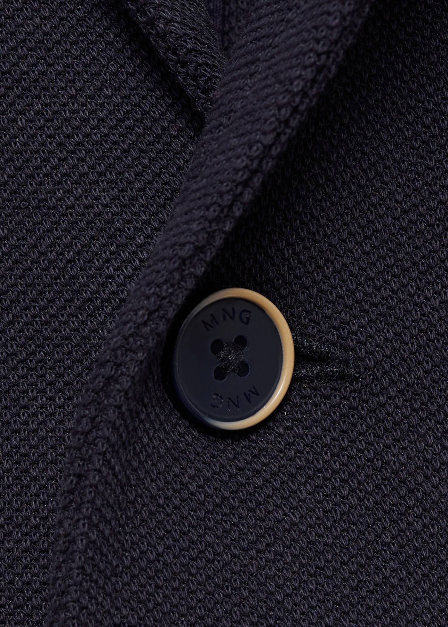 Suit jacket with buttons - Details of the article 8