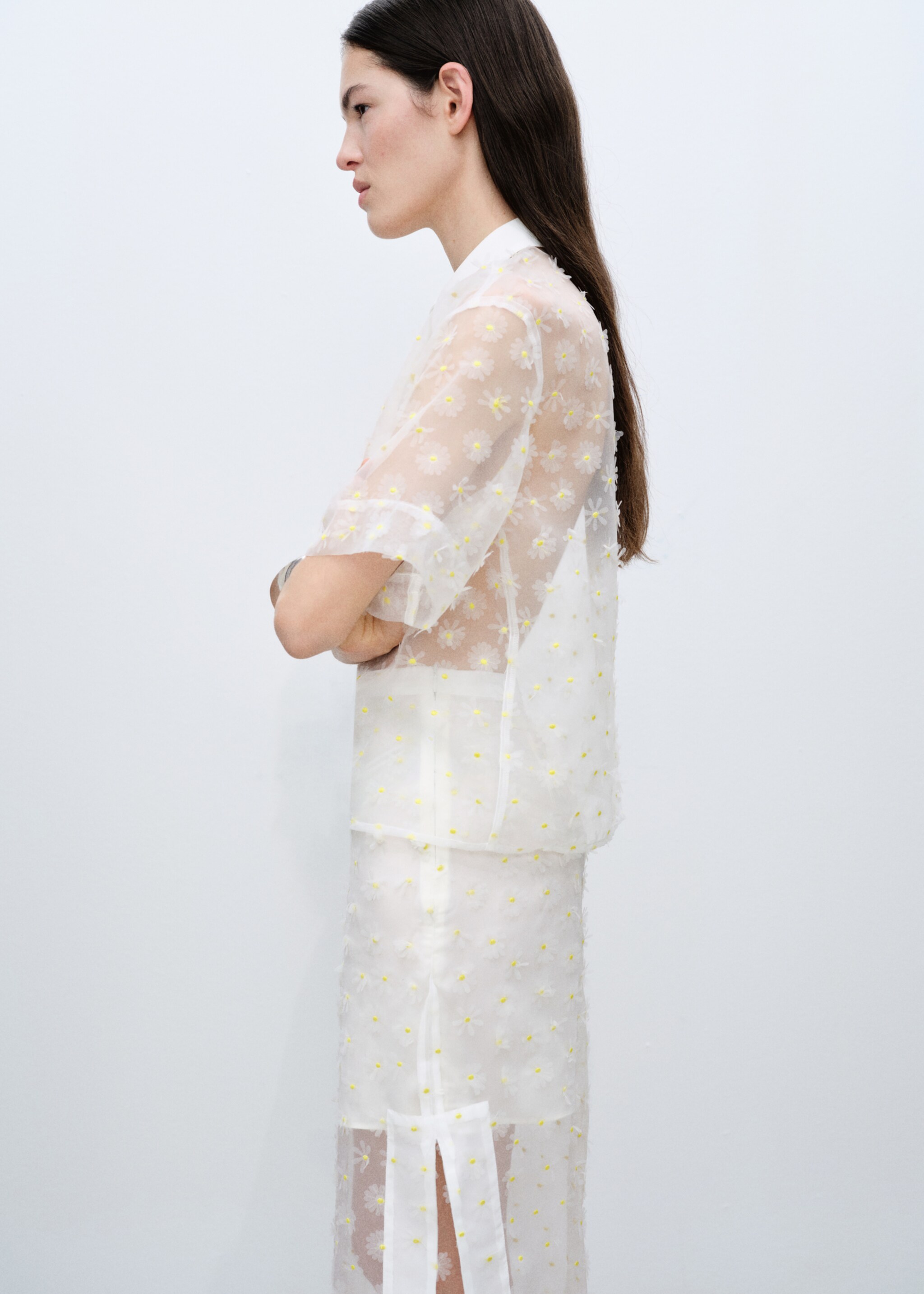 Semi-transparent floral-embroidered shirt embroidered - Medium plane
