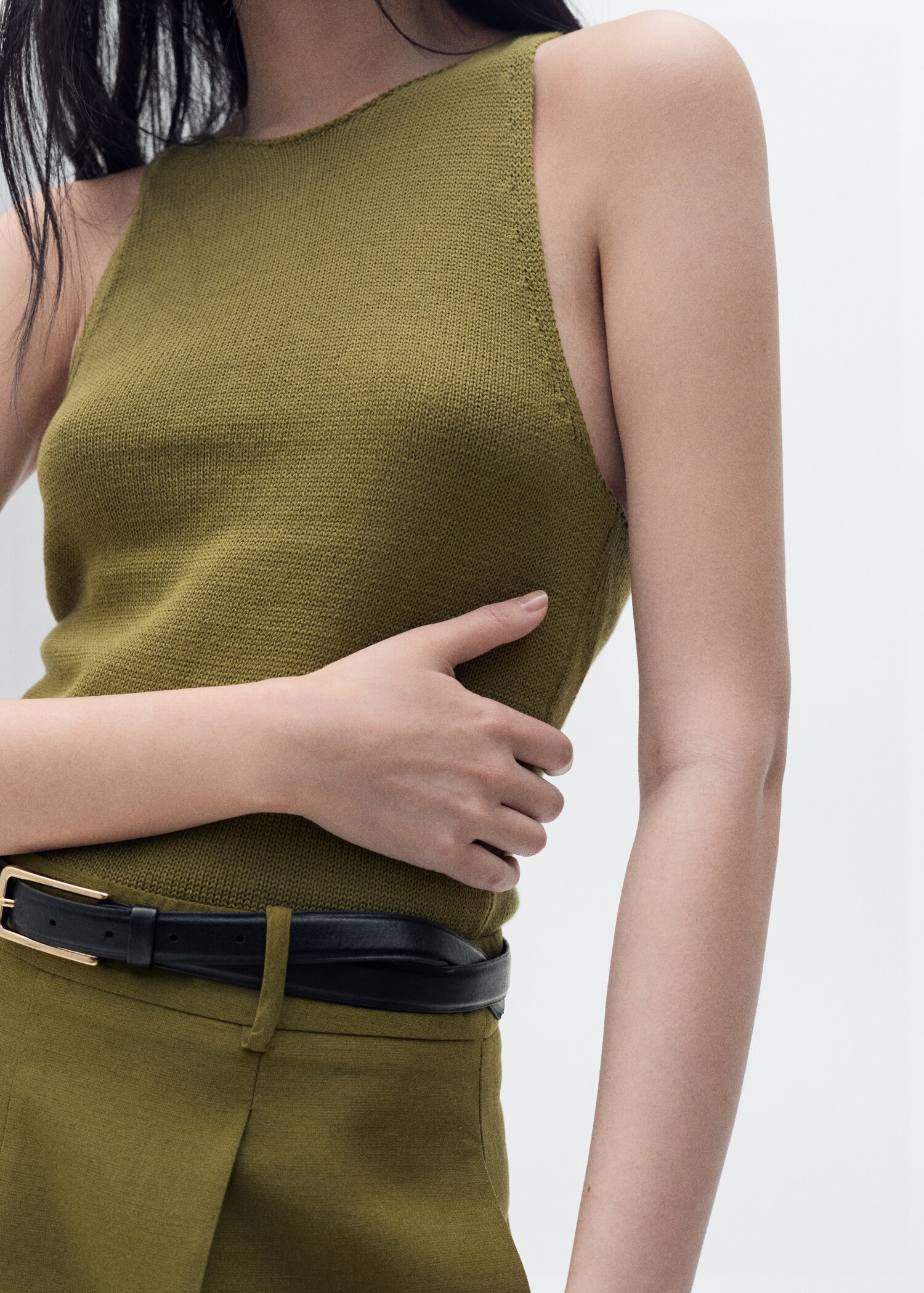 Combined-fabric jumpsuit with belt - Details of the article 6