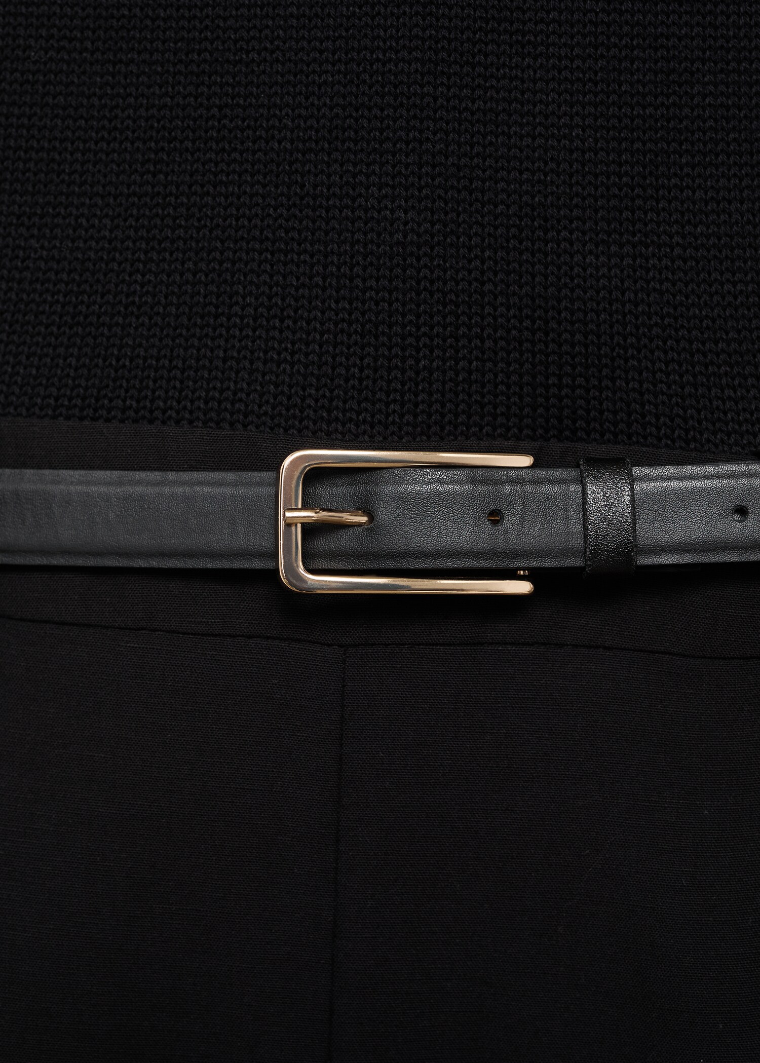 Combined-fabric jumpsuit with belt - Details of the article 8