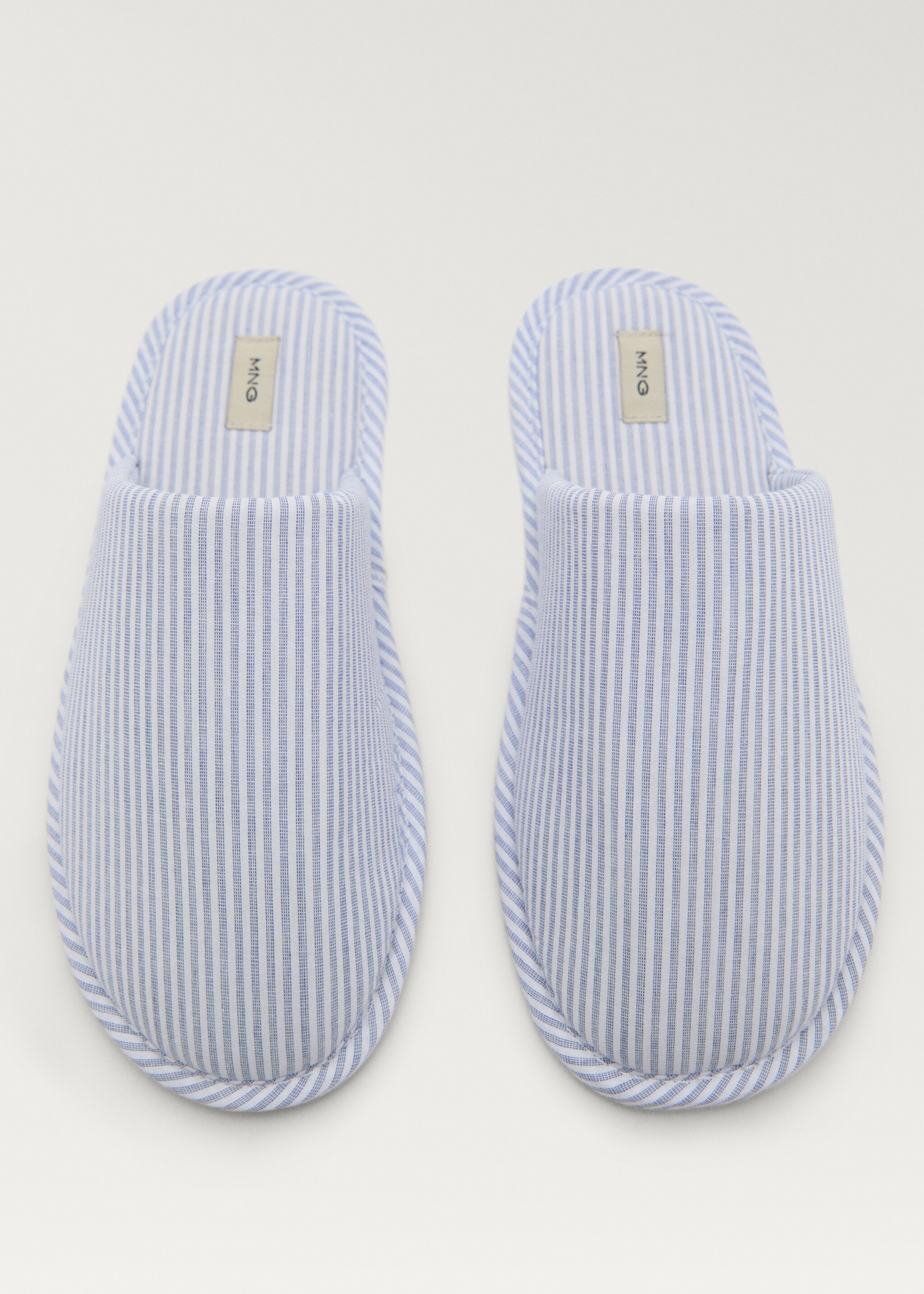 Open house slippers - Details of the article 2